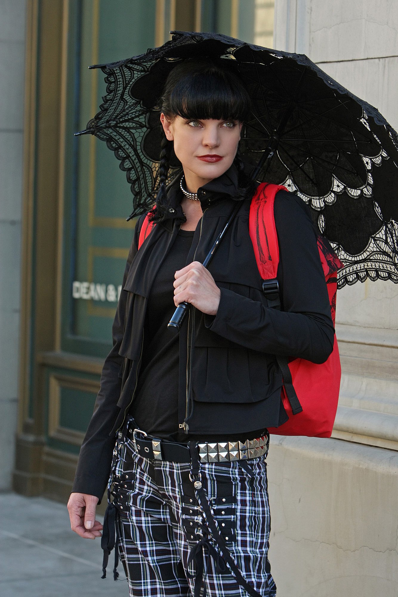 NCIS - Naval Criminal Investigate Service/Season 8.1