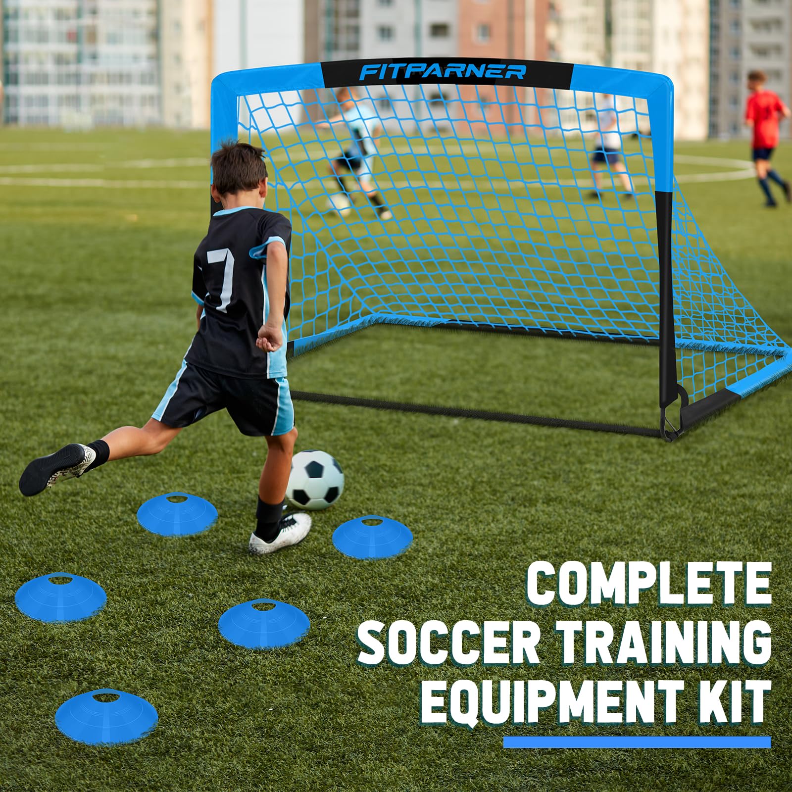 Juego de 2 redes de fútbol para niños de 4 x 3 pies para niños de 3 a 14 años, kit de equipo de entrenamiento de fútbol portátil con pelota de fútbol, conos para niños y jóvenes al aire libre 7