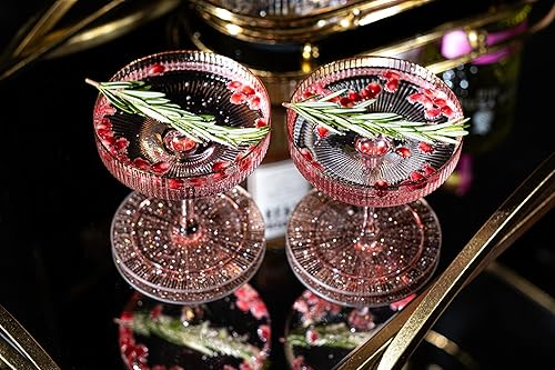 Miniatura 5 de GLASSIQUE CADEAU Vasos vintage Art Deco Blush Pink Coupé con bordes dorados  Juego de 4  Cristalería de cóctel acanalada de cristal de 7 onzas para