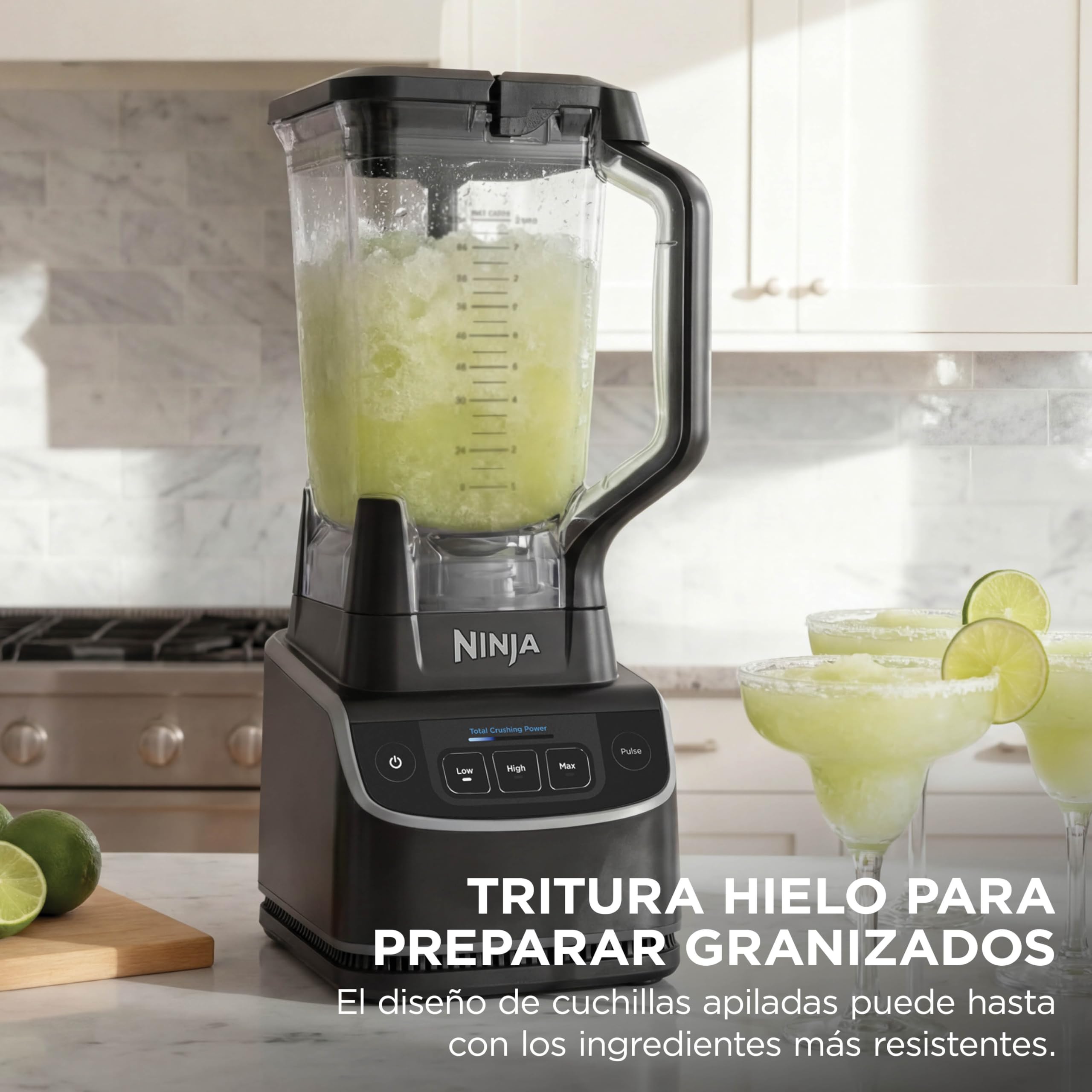 Ninja Batidora de jarra, 3 ajustes de velocidad, modo manual Pulse (Pulso), jarra grande de 1,9 l de capacidad máxima para líquidos, prepara smoothies, salsas y mucho más, Negro BP201EU