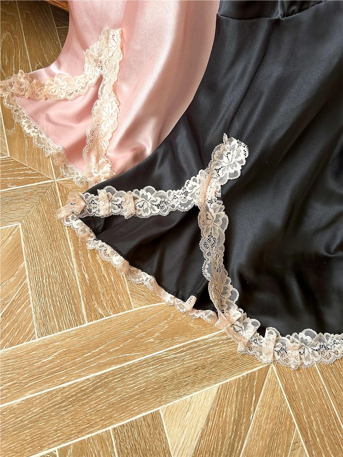 Camicia Da Notte Halter Set da 2 pezzi in pizzo, pigiama sexy con scollo a V, design da donna, abito con scollo a V, camicia da notte con scollo a V for dormire Per La Casa(Champagne and Red,S)