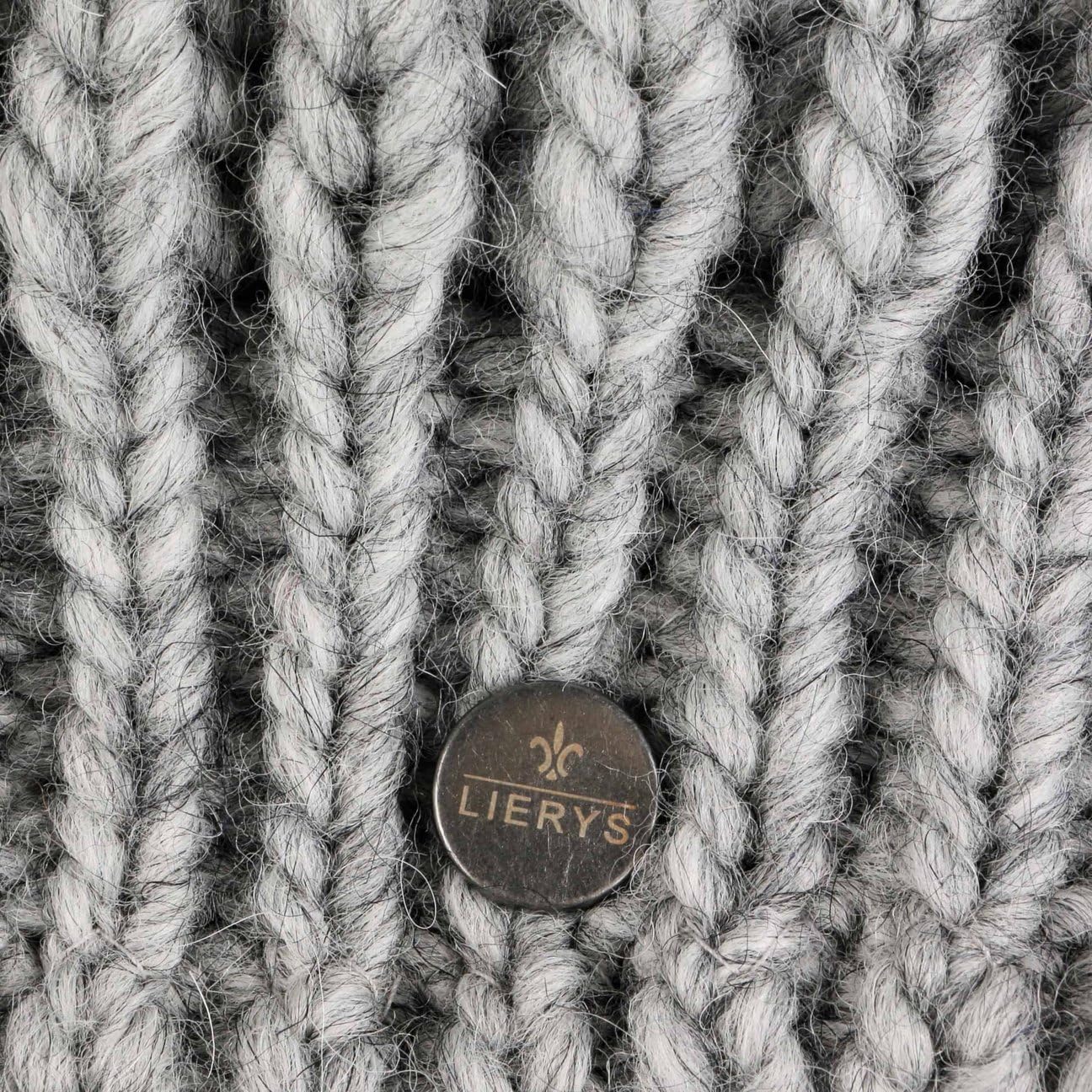 LIERYS Beanie Strickmütze mit Zopfloch Uni einfarbig Made in Germany Damen Herbst Winter