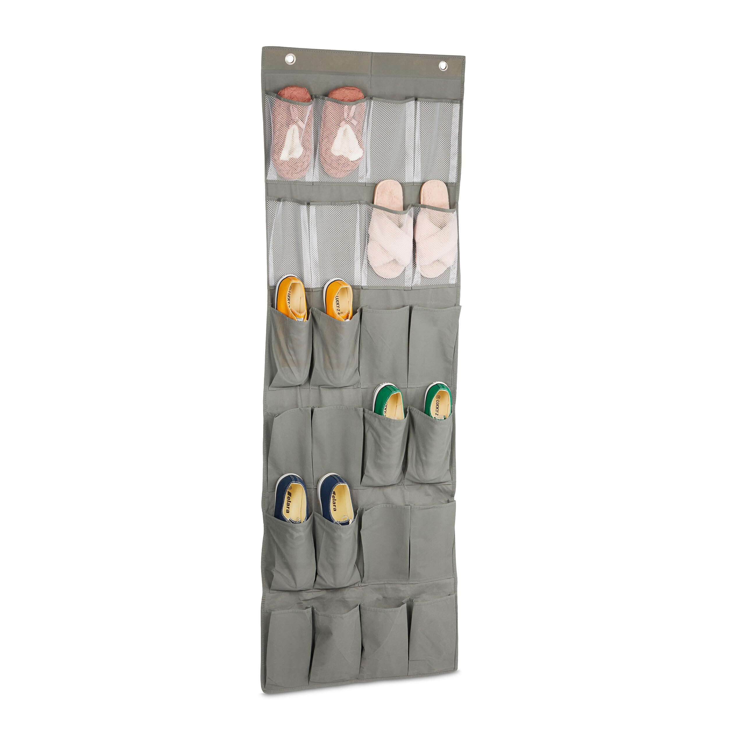 Organiseur chaussures suspendu pour simplifier la routine matinale dans la chambre