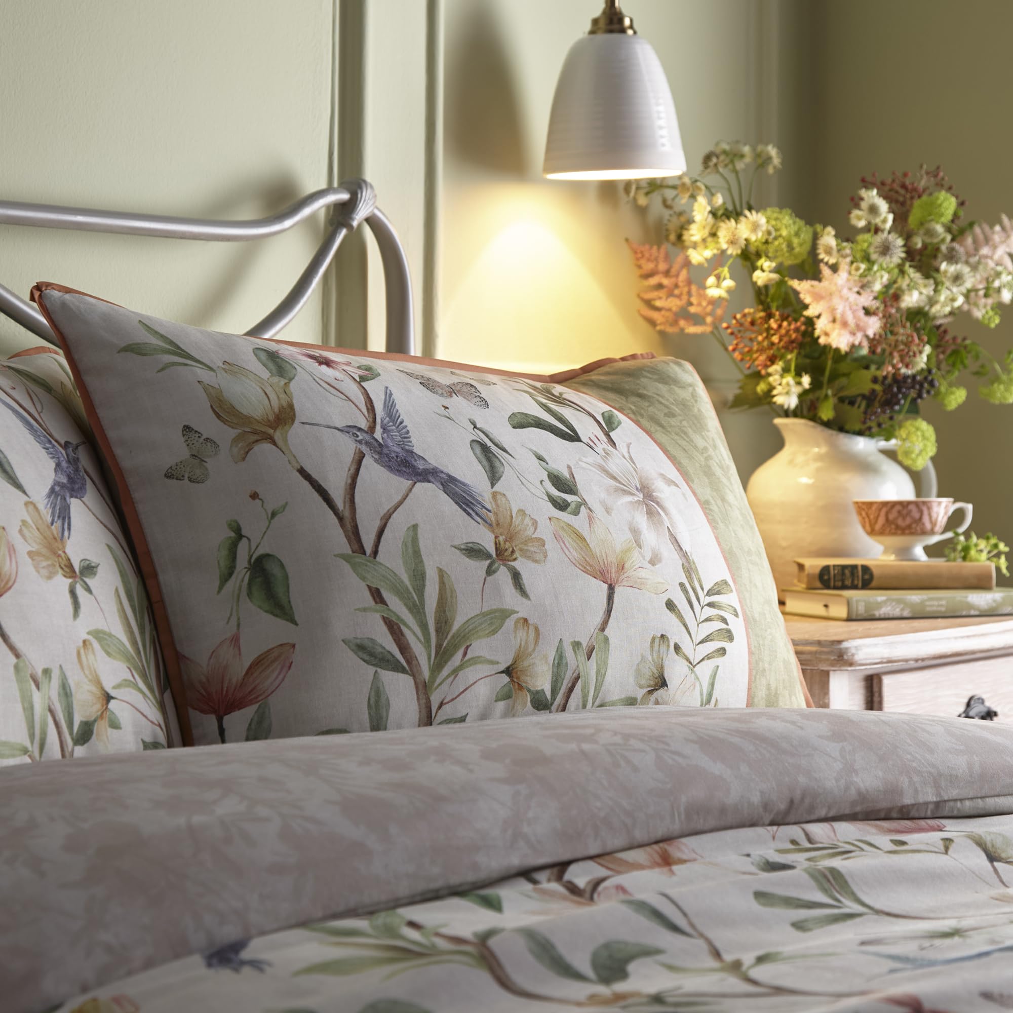 Appletree, Sage Green Floral & Humming Birds Duvet Cover, Super King Bedding Size (260 x 220cm), 200 Thread Count - Image 2