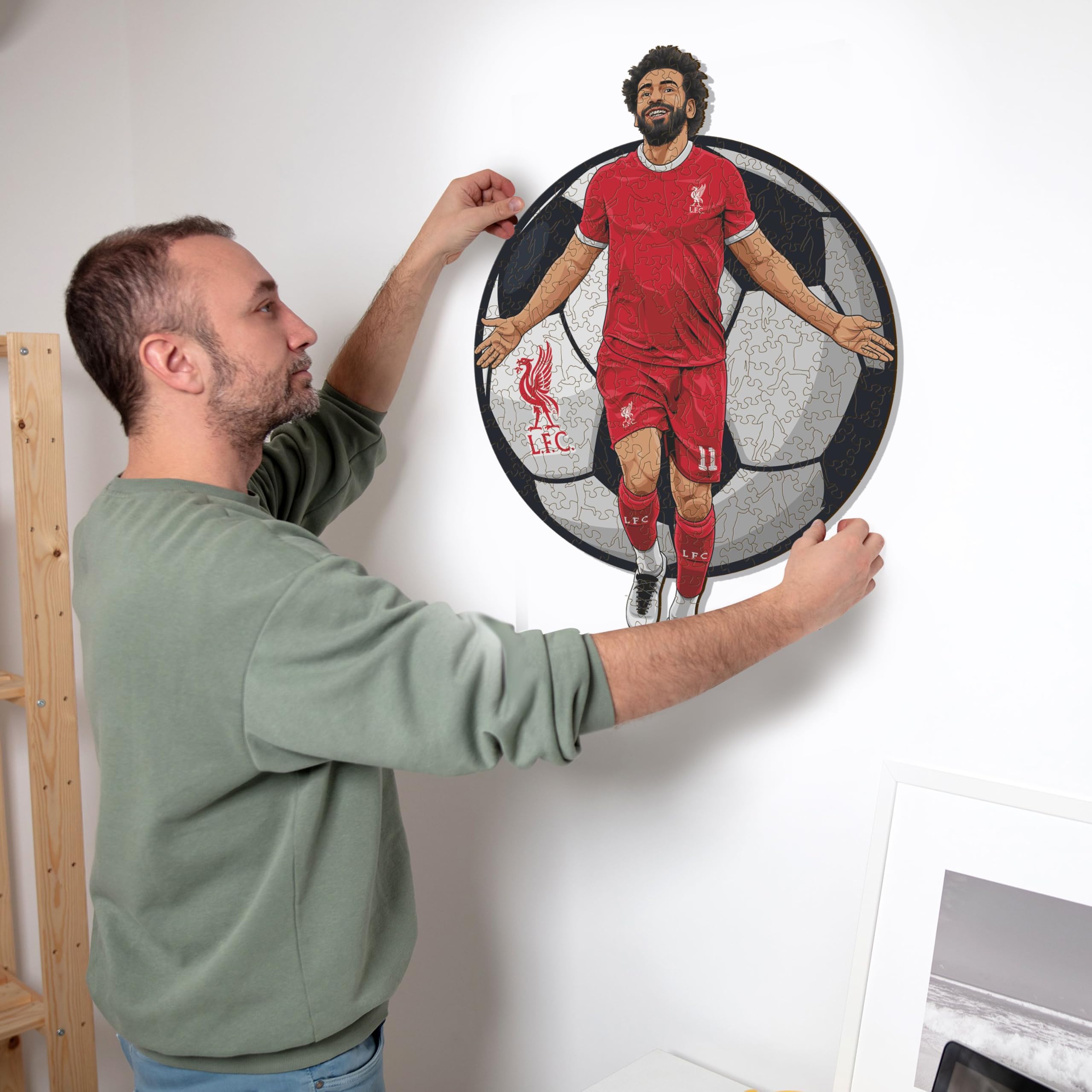 Iconic Puzzles - Mohammed Salah, Liverpool, 100% ökologisch nachhaltiges Holzpuzzle mit offizieller Lizenz, Größe M, 270 Teile, Puzzle für Kinder und Erwachsene