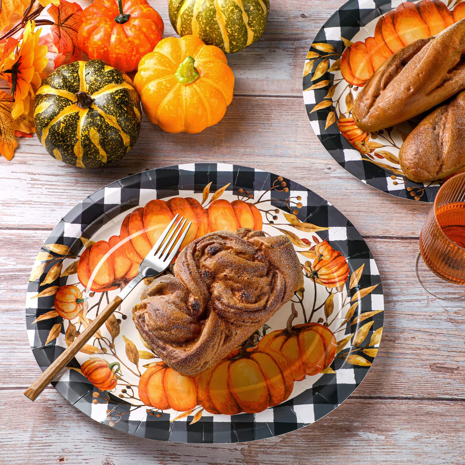 Umigy 100 Pcs Buffalo Plaid Pumpkins Oval Paper Plates 10" x 12" Large Disposable Paper Plates Fall Leaves Decoration Plate Thanksgiving Vintage Paper Plates for Dinner Party Thanksgiving Kitchen