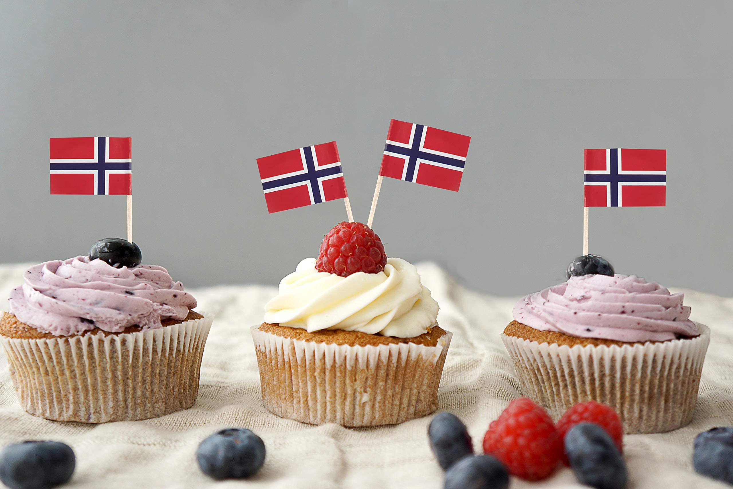 QQSD 100 szt. flaga Norwegii wykałaczki Norwegii Flagi Ozdoby na babeczki, mini mała flaga babeczki wykałaczka koktajl wykałaczka flaga ciasto toppery