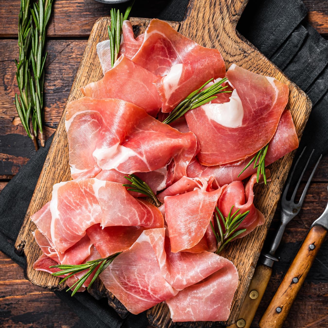 Hamon Serrano Raw Ham Slice 1.4 oz (40 g) | Spanish Dry Aged | For Snacks, Appetizers, Wine & Cheese Boards|Gluten Free DELICIOSA Jamon Serrano | Spanish Dry Cured Sliced Ham|For Tapas, Wine & Cheese