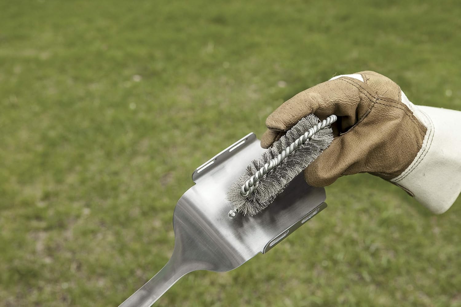 Weber Style Stainless Steel Grill Brush With Replaceable Head