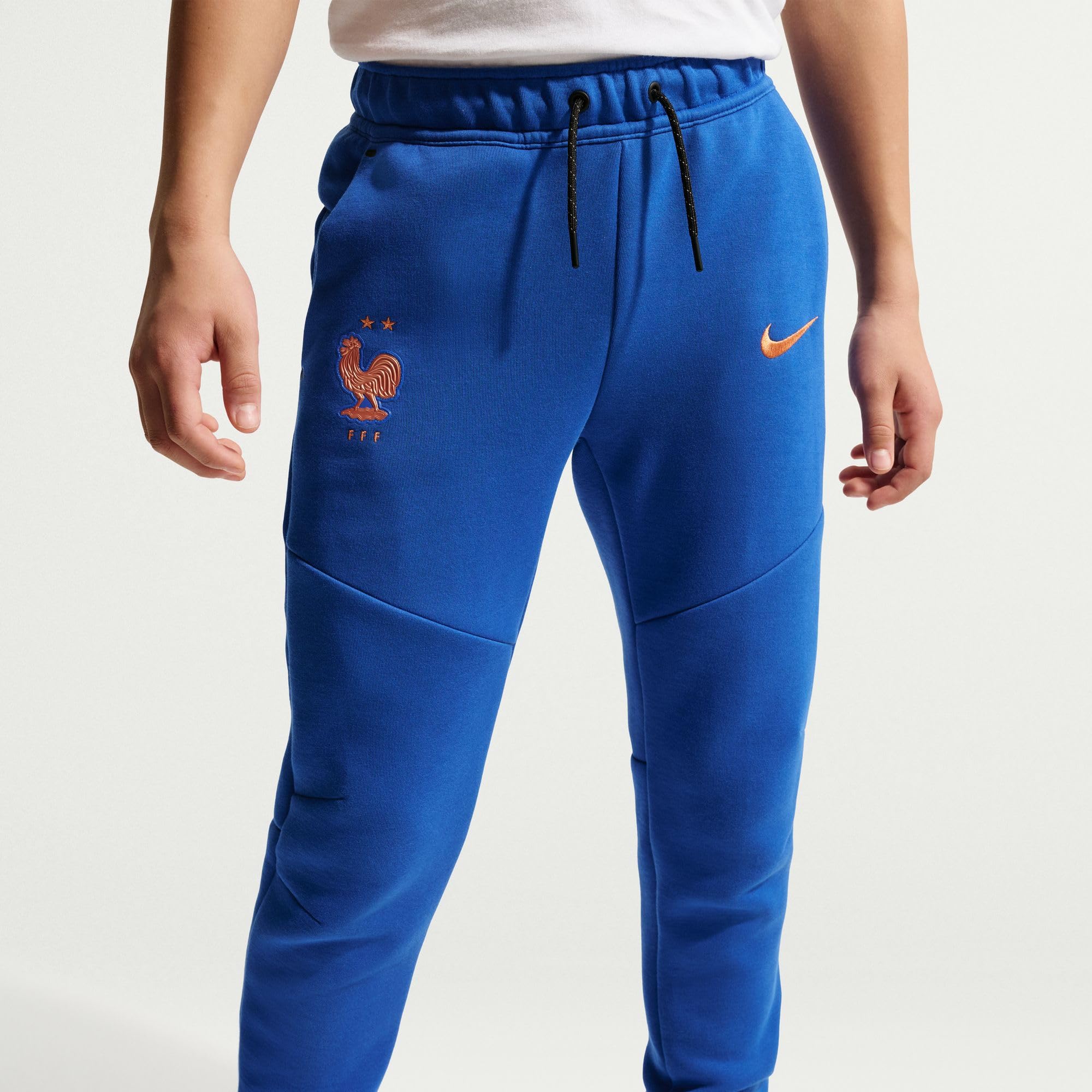NIKE spodnie piłkarskie Uniseks - dzieci Fff Tech Fleece Nike Fußballhose Für Ältere Kinder Für Jungen