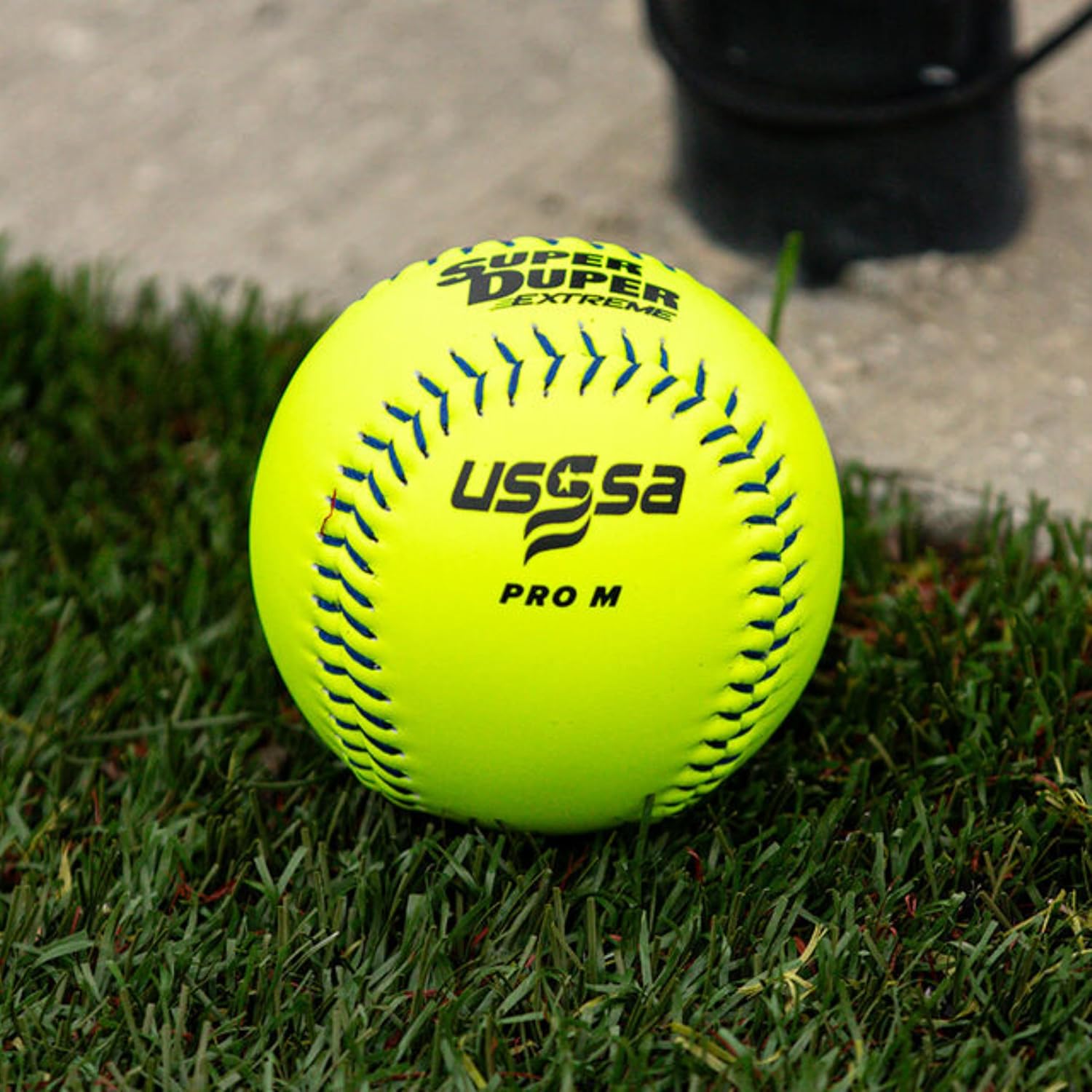 Worth | Slowpitch Softballs | USSSA Approved | Super Duper Extreme Pro Comp Multi-Layer | Navy Stitch | 11" | 12 Count