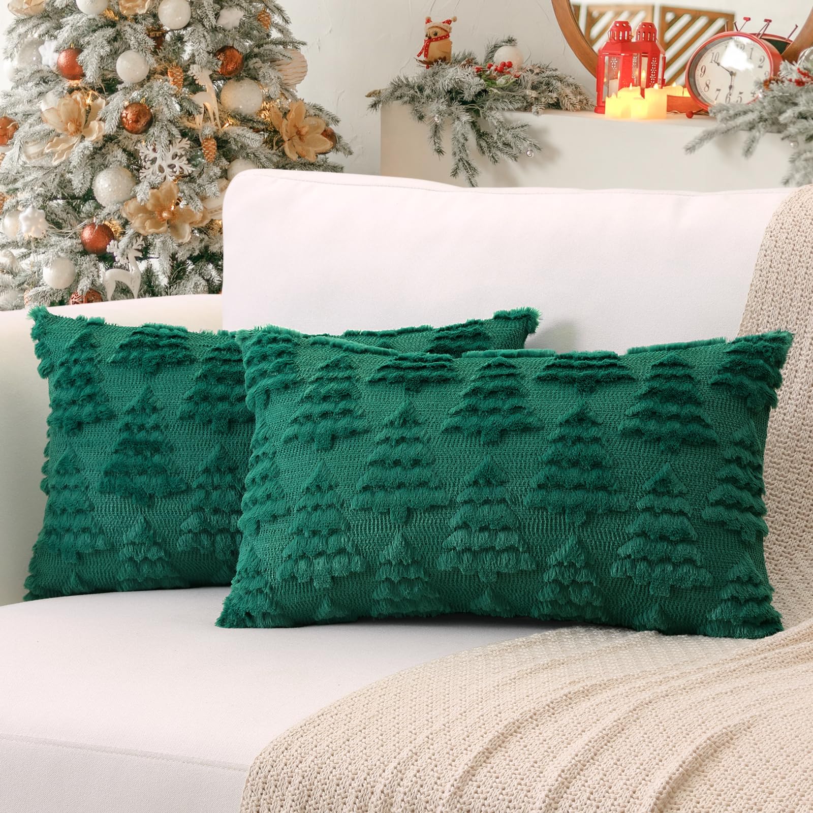 Sungeek Set of 2 Christmas Cushion Covers 30x50 cm, Soft Plush Faux Fur Christmas Tree Winter Holiday Xmas Decorative Lumbar Throw Pillow Cover Cases for Sofa Couch Bed Living Room, Green โ image 1
