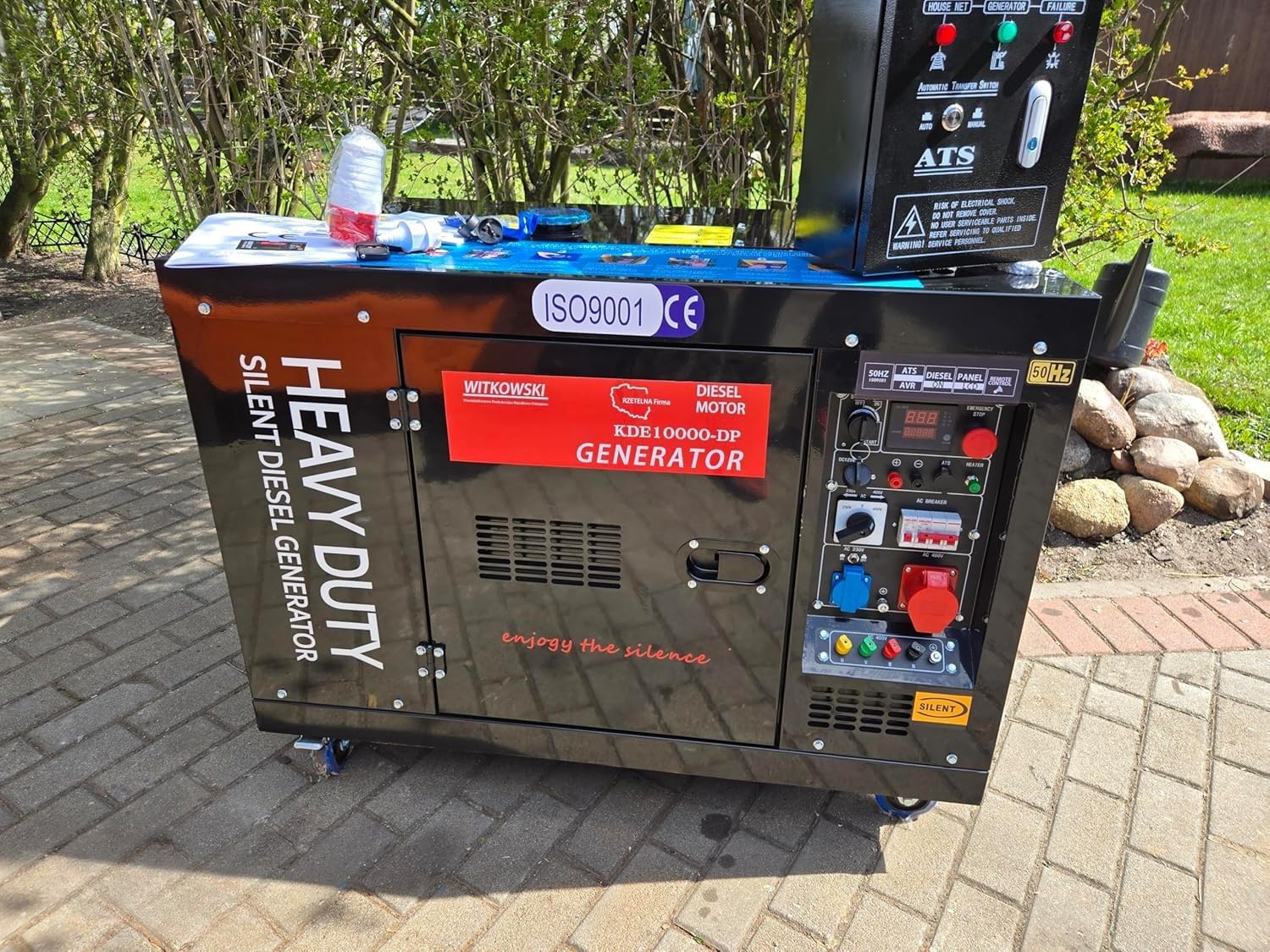 WITKOWSKI Generador diésel 8,5 kVA de corriente de emergencia 230 V/400V | Generador con regulador de voltaje AVR, arranque eléctrico, conector ATS, control remoto, bobinado de cobre KDE8500DP