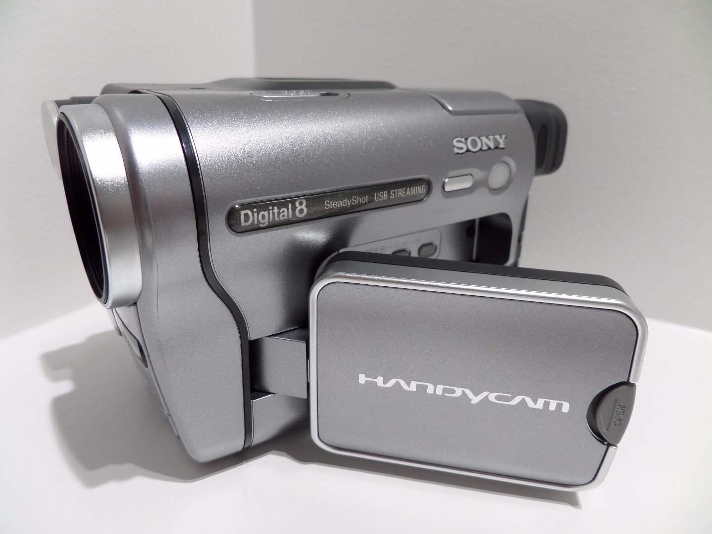 Sony DCR-TRV270E Handycam Digital 8 Camcorder: Amazon.co.uk