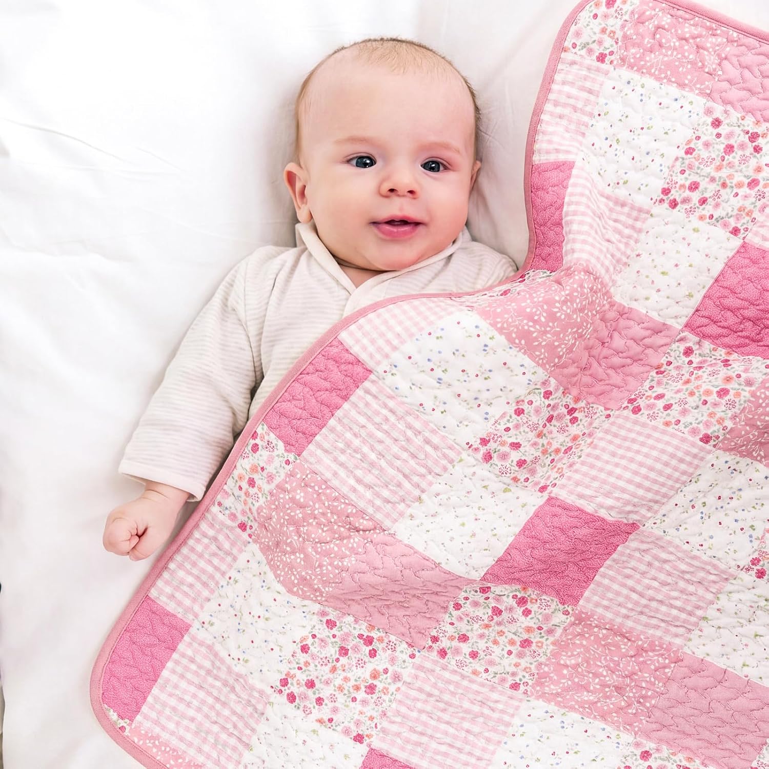 Chumia 30"x40" Pink Floral Boho Baby Quilt Flower Quilted Blanket Vintage Retro Farmhouse Patchwork Chic Throw Quilt for Girls Toddler Nursery Newborn Infant Crib Bedding