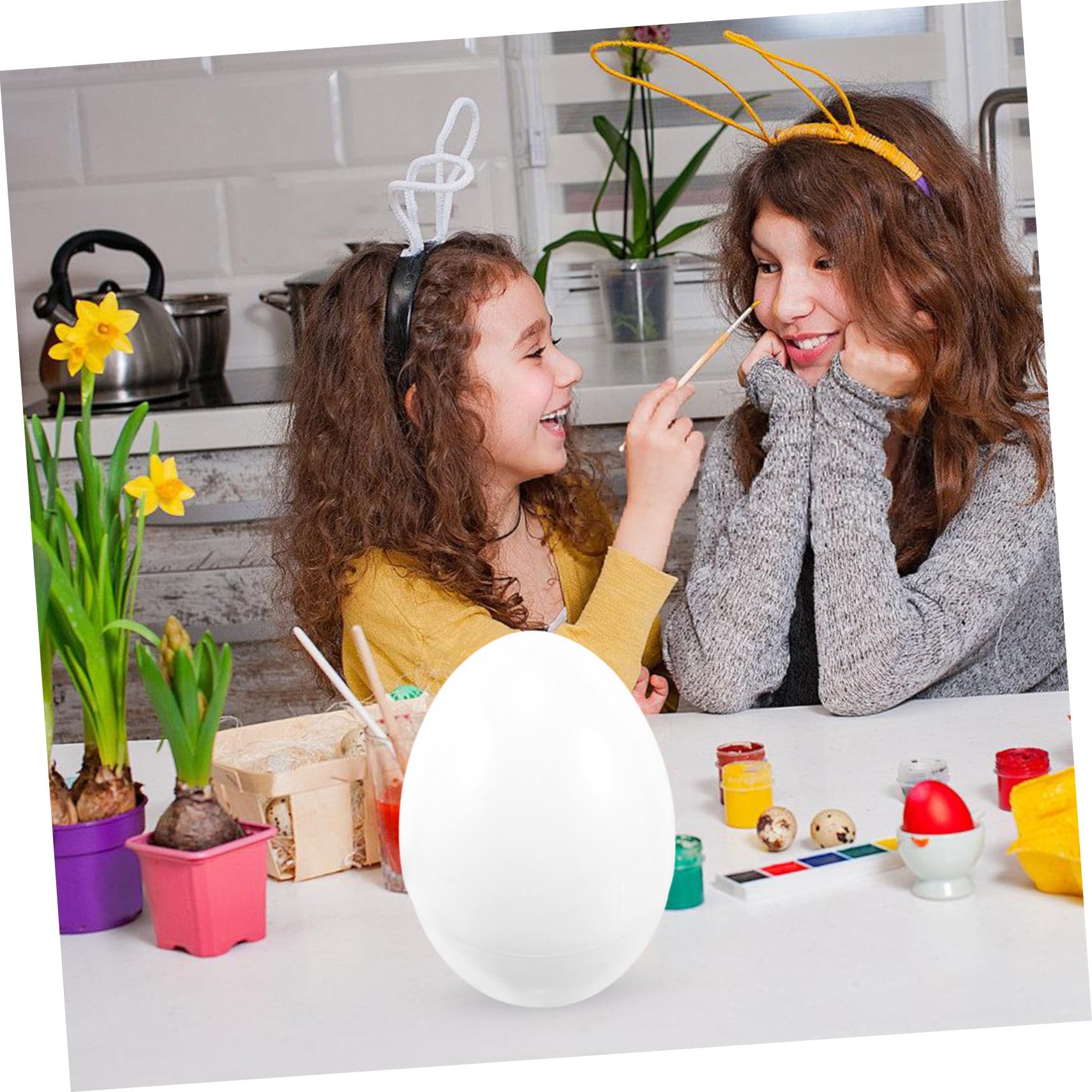Ipetboom Großes Aufklappbares Kunststoff Ei Wiederbefüllbar Robustes Lebensnahes DIY Füll Ei für Osterkorb Partydeko und Süßigkeitenfüllung Milchig Weiß Wiederverwendbar