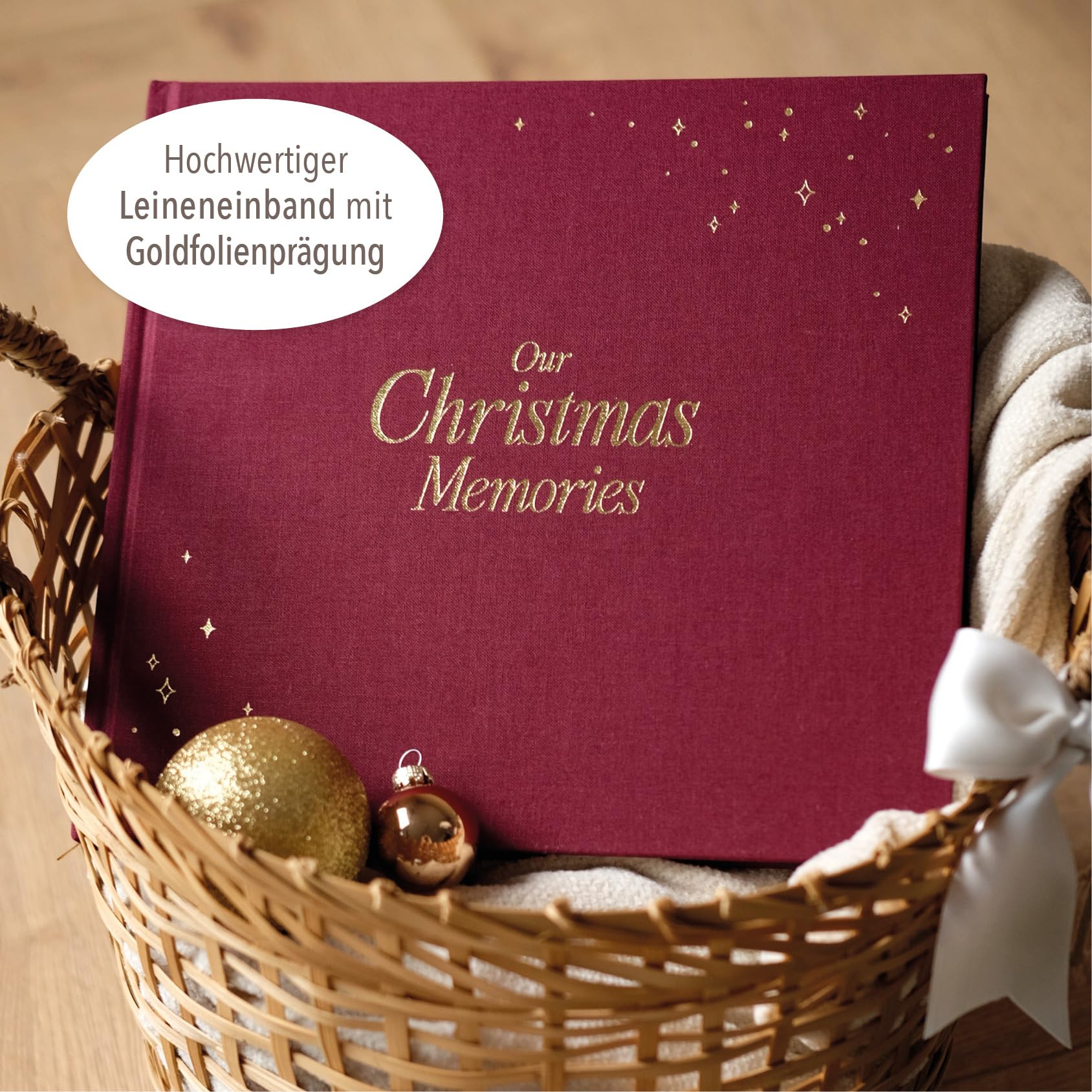 mintkind® Erinnerungsbuch Familie Weihnachten, Fotobuch 10 Jahre Weihnachtszauber mit Platz für Fotos Rezeptseiten Ritualen Notizen, Premium Papier, Leinen-Hardcover, 24x22 cm, Rot
