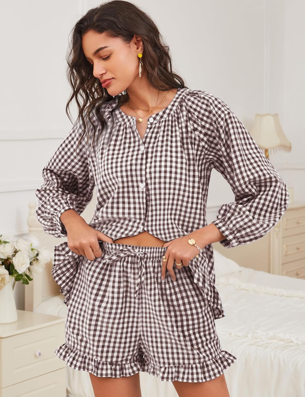 Flygo Women Gingham 2 Piece Pajama Sets Y2K Plaid Ruffle Short Sets Raglan Sleeve Shirt Lounge Shorts Sleepwear with Pockets