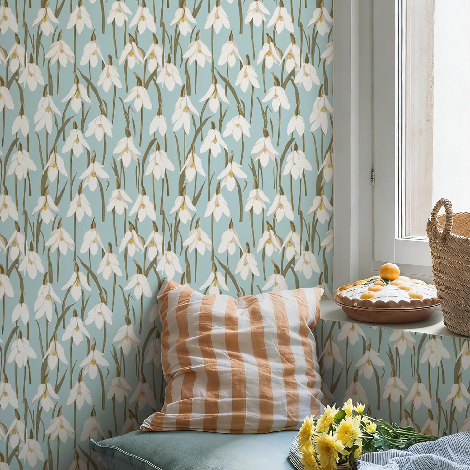 17.3" x 393.7" Floral Wallpaper Peel and Stick Vintage Contact Paper Boho Blue Damask Removable Self Adhesive Vinyl Wall Paper for Bedroom