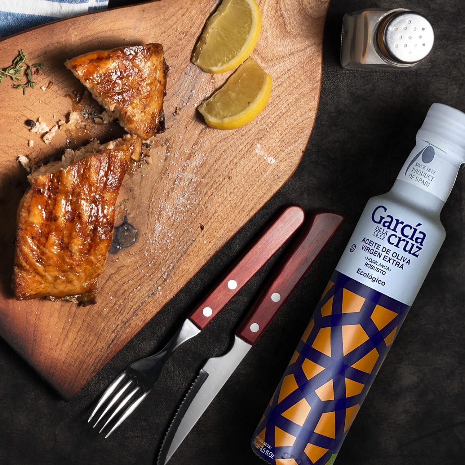 GARCÍA DE LA CRUZ - Organic Extra Virgin Olive Oil, Hojiblanca Variety, Single Varietal, Smooth Body, Balanced Flavour, Sourced in Spain, Montes de Toledo, Glass Bottle - 250 ml - Image 3