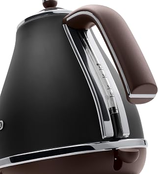 DeLonghi KBOV 2001 Electric Kettle 1.7 L Retro Look