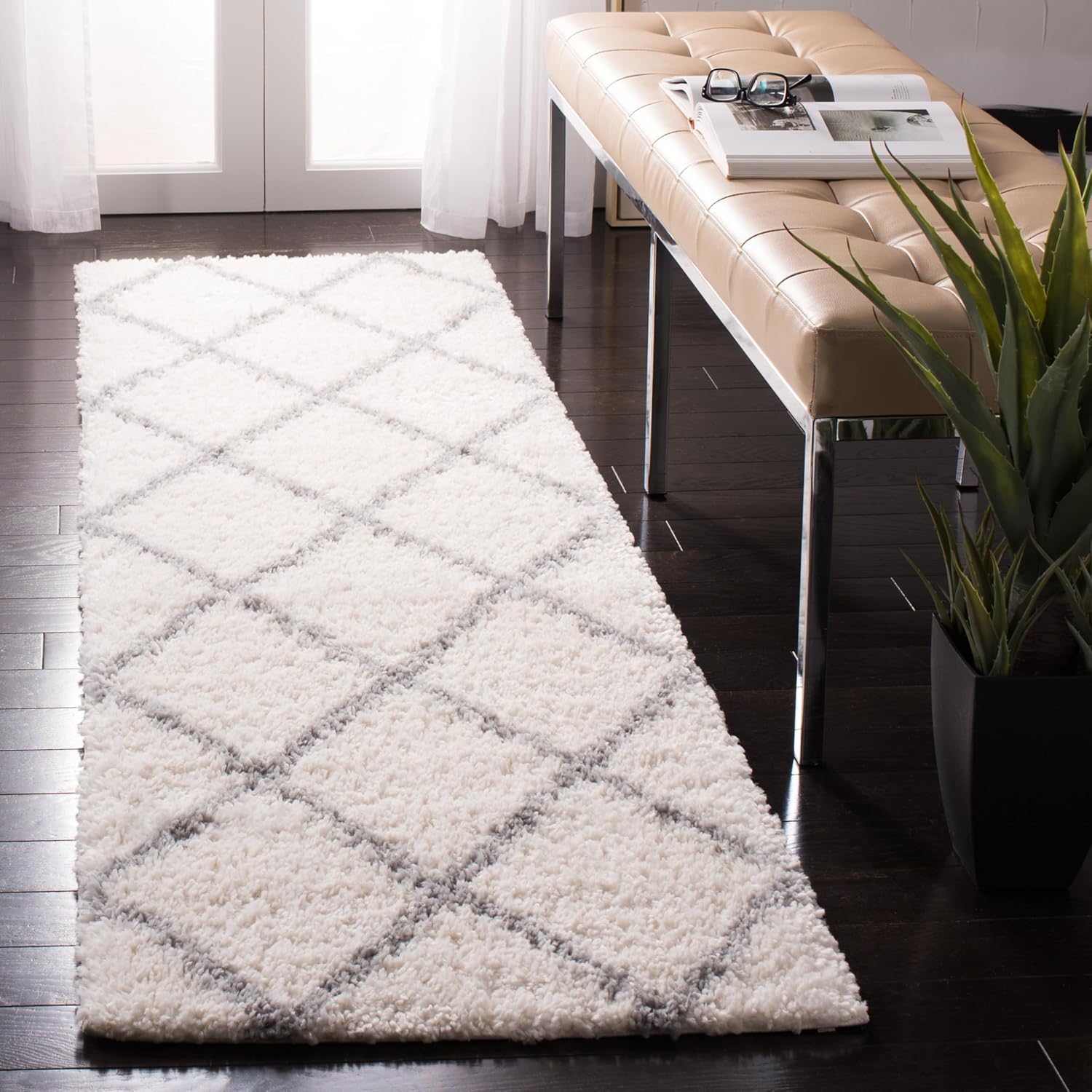 SAFAVIEH Parma Shag Collection Runner Rug - 2'3" x 7', Cream & Grey, Moroccan Trellis Design, Non-Shedding & Easy Care, 1.2-inch Thick Ideal for High Traffic Areas in Living Room, Bedroom (PMA515A)