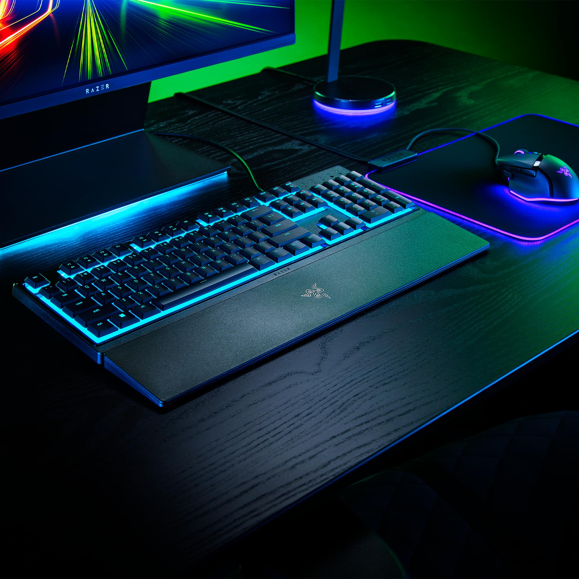 Razer Ornata V3 X Flache Membran-Tastatur mit Chroma RGB QWERTZ DE-Layout Schwarz