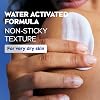 NIVEA Nourishing In Shower Loción Humectante, Paquete Múltiple, 3 x 13.5 FL OZ | Humectante Corporal de 24 Horas Activado con Agua en la Ducha con Aceite de Almendras para Piel Seca a Muy Seca, Sensación No Pegajosa y No Grasosa Hidratante 13.5 Fl Oz (Paquete de 3) 7