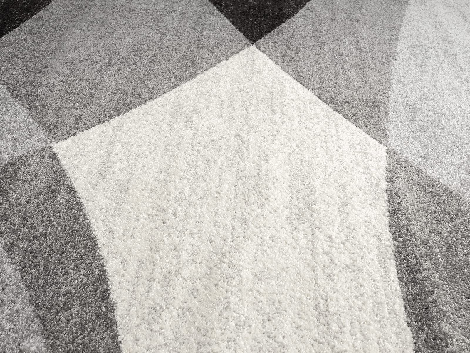 the carpet Dywan Pearl, nowoczesny, z krótkim włosiem, do salonu, sypialni, cięcie konturowe, geometryczny wzór, fale, kolor szary, 200 x 280 cm