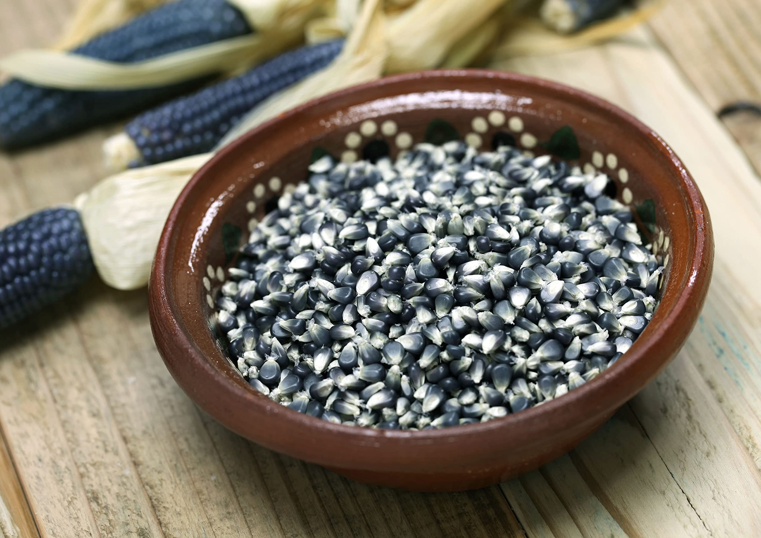 Organic Blue Corn Kernels, 5 Pounds - Non-GMO, Whole Dried Kernels, Vegan, Bulk. Cereal Grain. Good Source of Vitamin B6, Phosphorus. Great for Grinding. Perfect for Stews, Casseroles, Soups