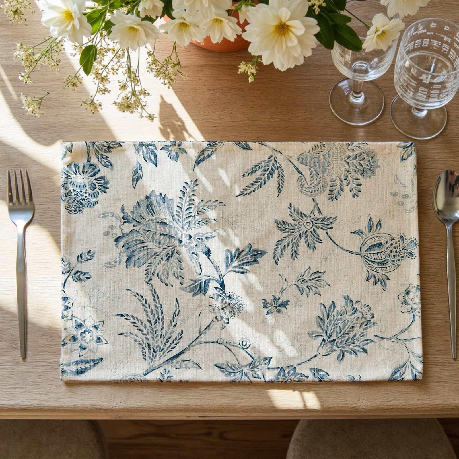 Amazon.com: JINCHAN Linen Floral Placemats Set of 4 Cloth Table