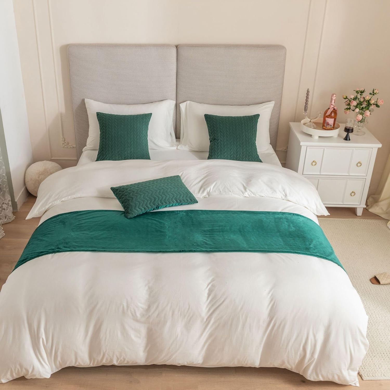 Bed Runner Ear of Wheat Design Bedding Scarf Solid Dutch Velvet Bed Scarves Bed Throws for Foot of Bed for Queen Double Single King Size Bed (Color : Beige, Size : 45 * 210cm for 1.8m Bed)