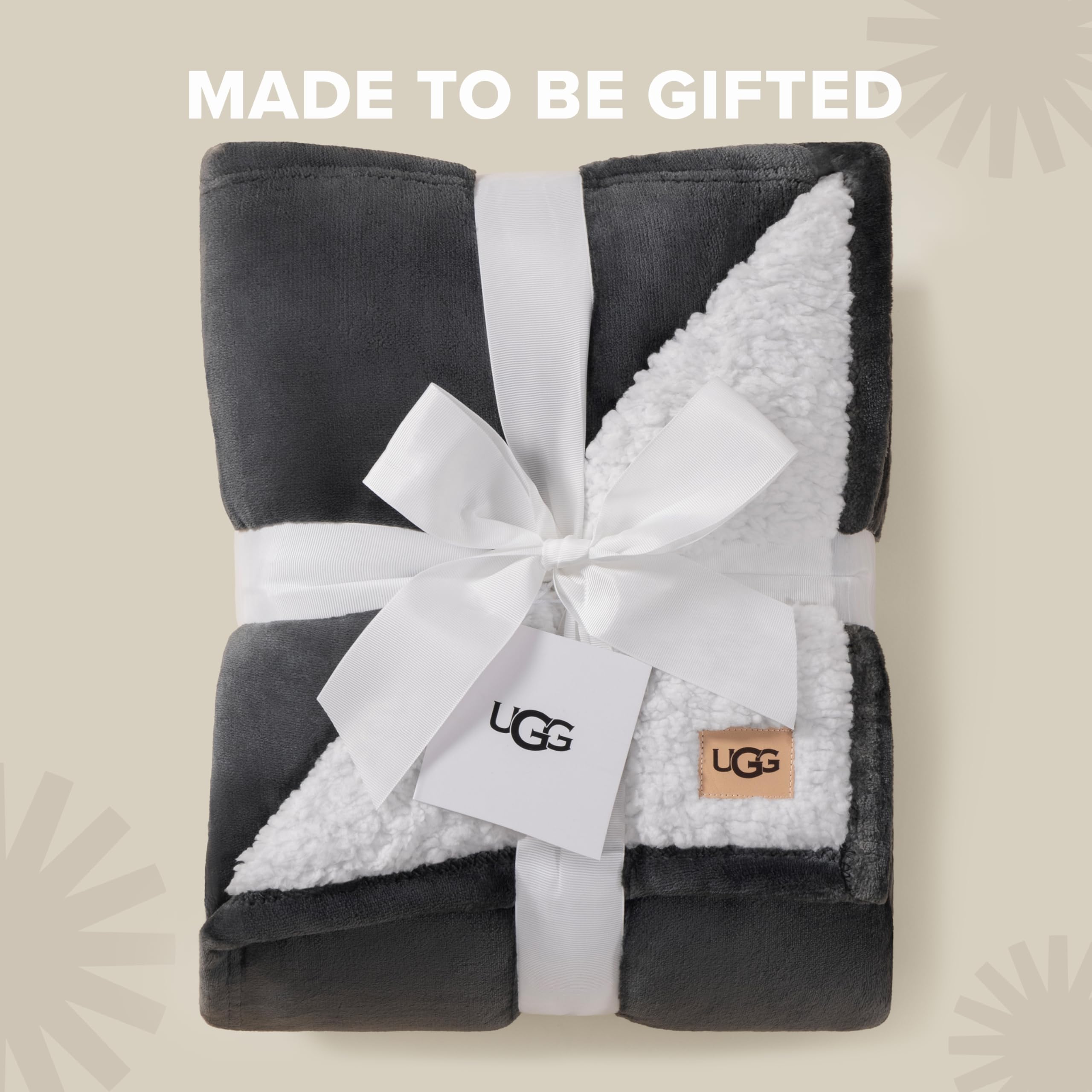 Amazon｜UGG Nita King ブランケット リバーシブル プラッシュフリース