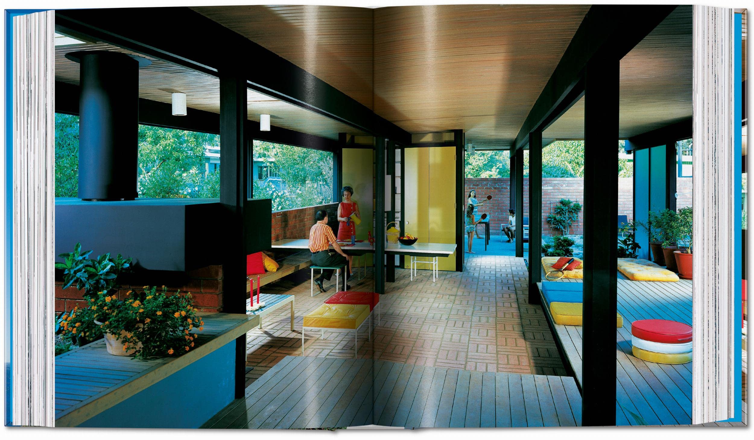 Julius Shulman. Modernism Rediscovered (Sourcebook)