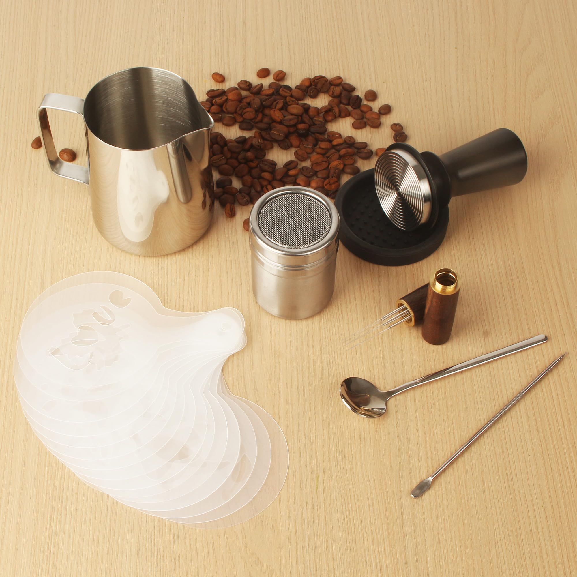Set di Tamper per Caffè da 51 mm, Kit di Accessori per Espresso con Brocca per Schiumare, Strumento per Manomissione Caffè, Agitatore per Caffè, Penna per Latte Art, Tappetino, 16 Stencil per Caffè
