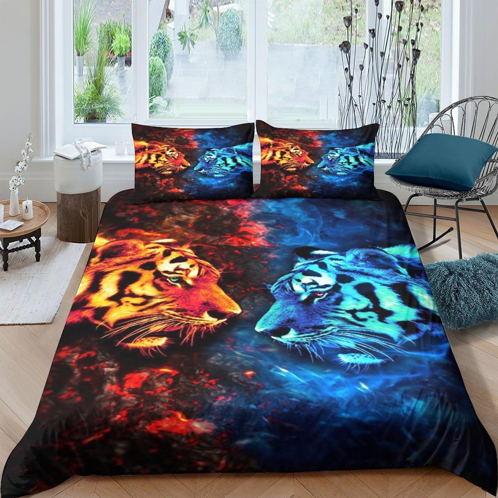 GPLZQXKJNH 3D Printed Fire Tiger Duvet Cover Set Microfiber Soft Breathable Blue Tiger Bedding with 2 Pillowcases for Bedroom Decor Single（135x200cm）