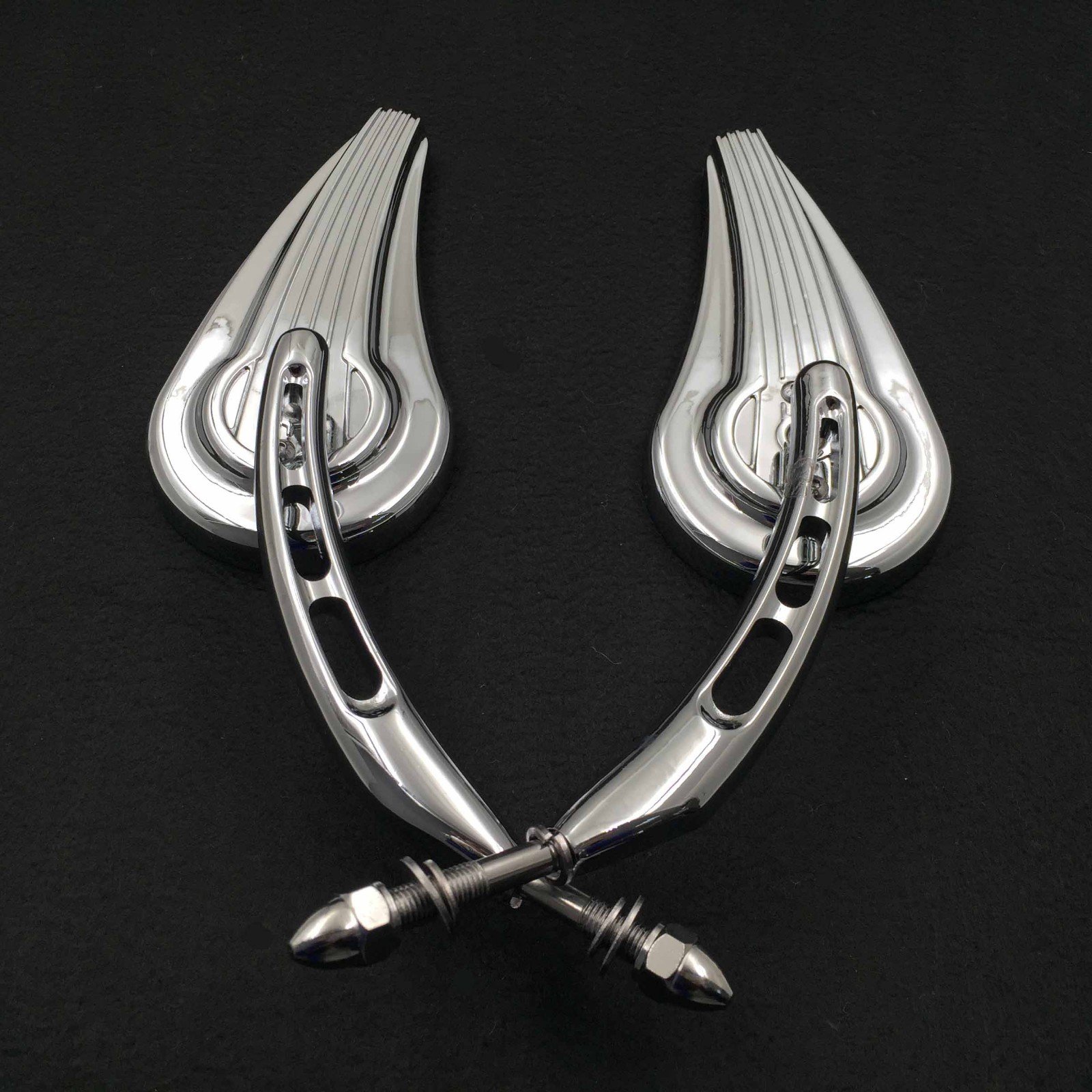 Specchietti laterali Chrome Raindrop Compatibile con Harley Davidson nel 1982 successivi tutti i modelli (ad eccezione di VRSCF, FLHTKSE, FLHRSE, FLHRSE6, FLHR e FLHR e XL1200X montati sotto il