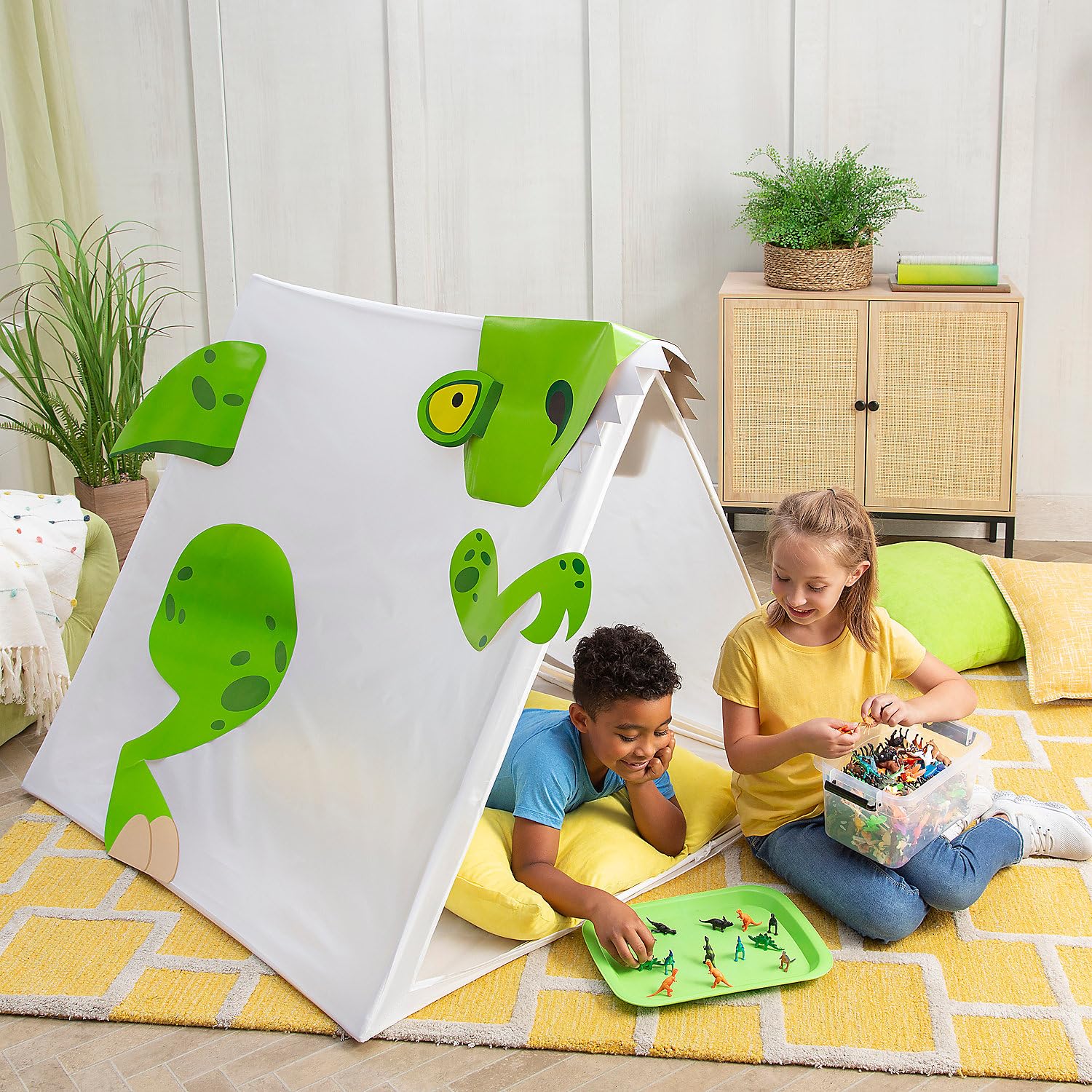 Fun Express Dino Dig Sleepover Tent Kit Assortment May Vary