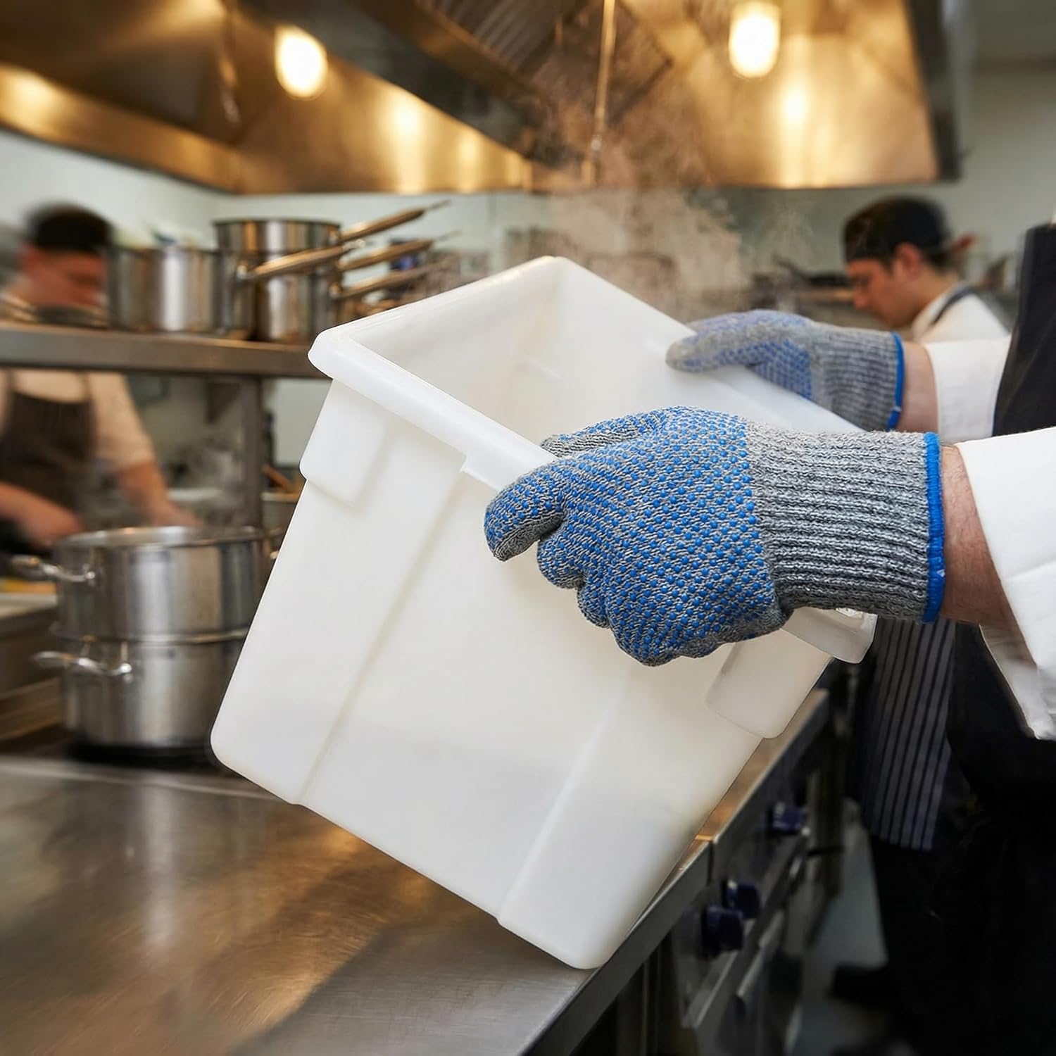 Carlisle FoodService Products Storplus Food Storage Container with Stackable Design for Catering, Buffets, Restaurants, Polyethylene (Pe), 21.5 Gallon, White, 21.5 Gallon, 26" x 18" x 15"