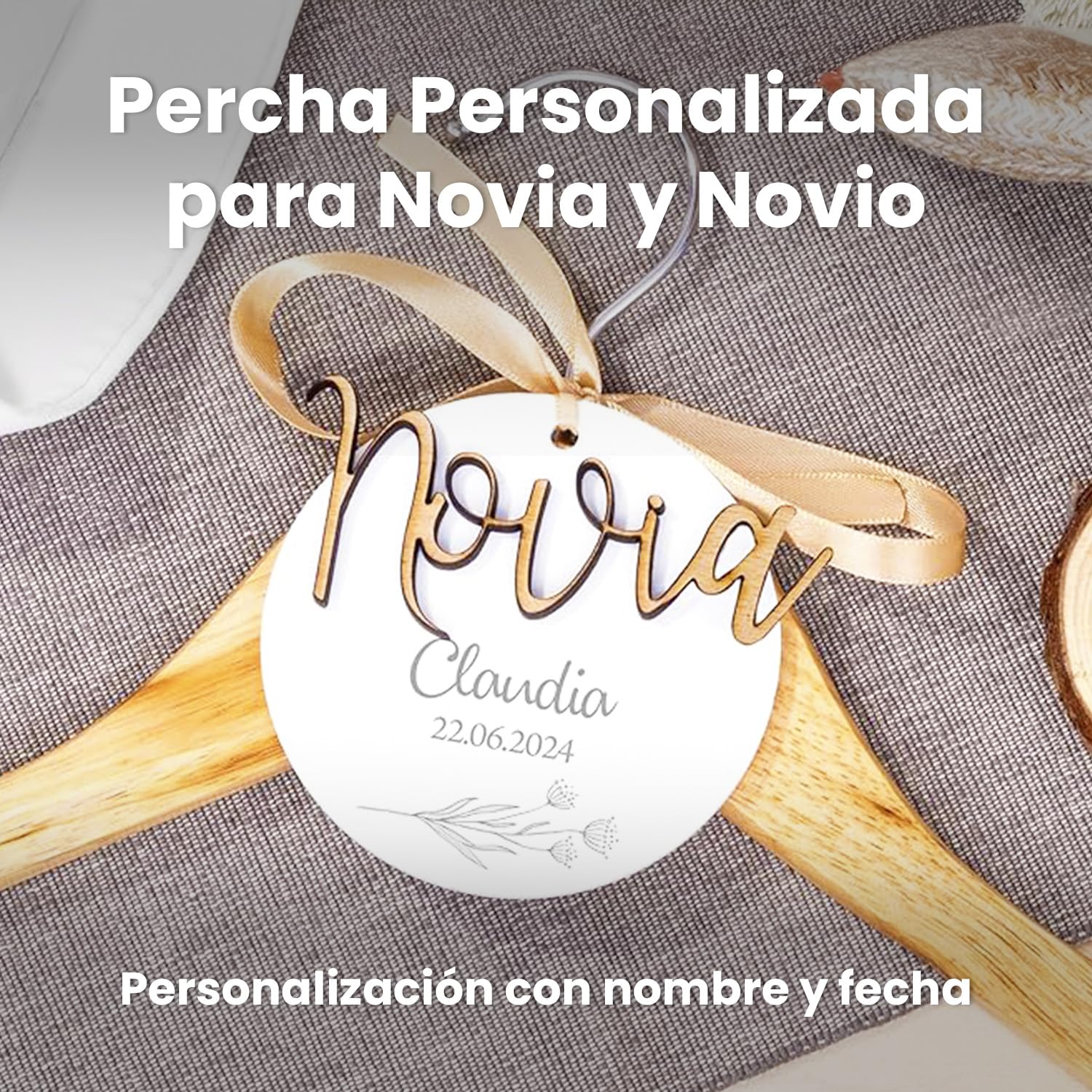 Percha Personalizada para Novias y Novios - Madera con Detalle en Metacrilato - Nombre y Fecha Grabados - Percha de Boda y Recuerdo Especial