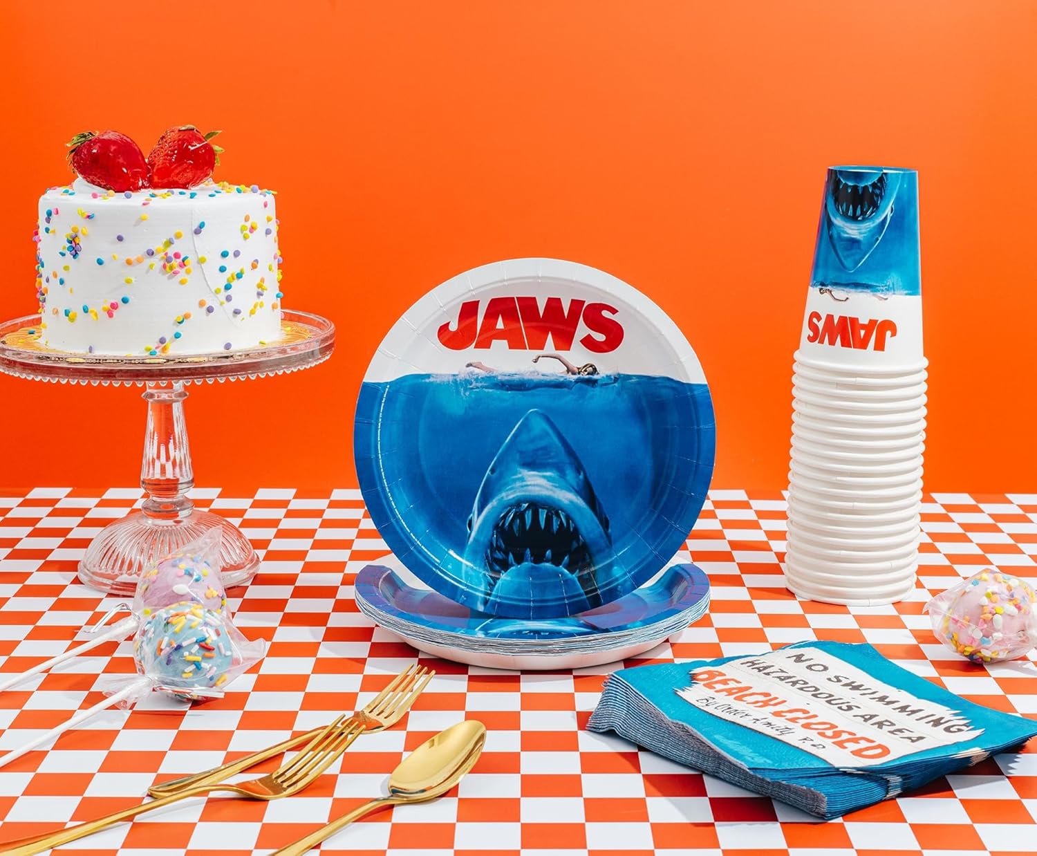 Silver Buffalo Jaws 60 Pack Partyware Disposable Paper Plates, Napkins, and Cups
