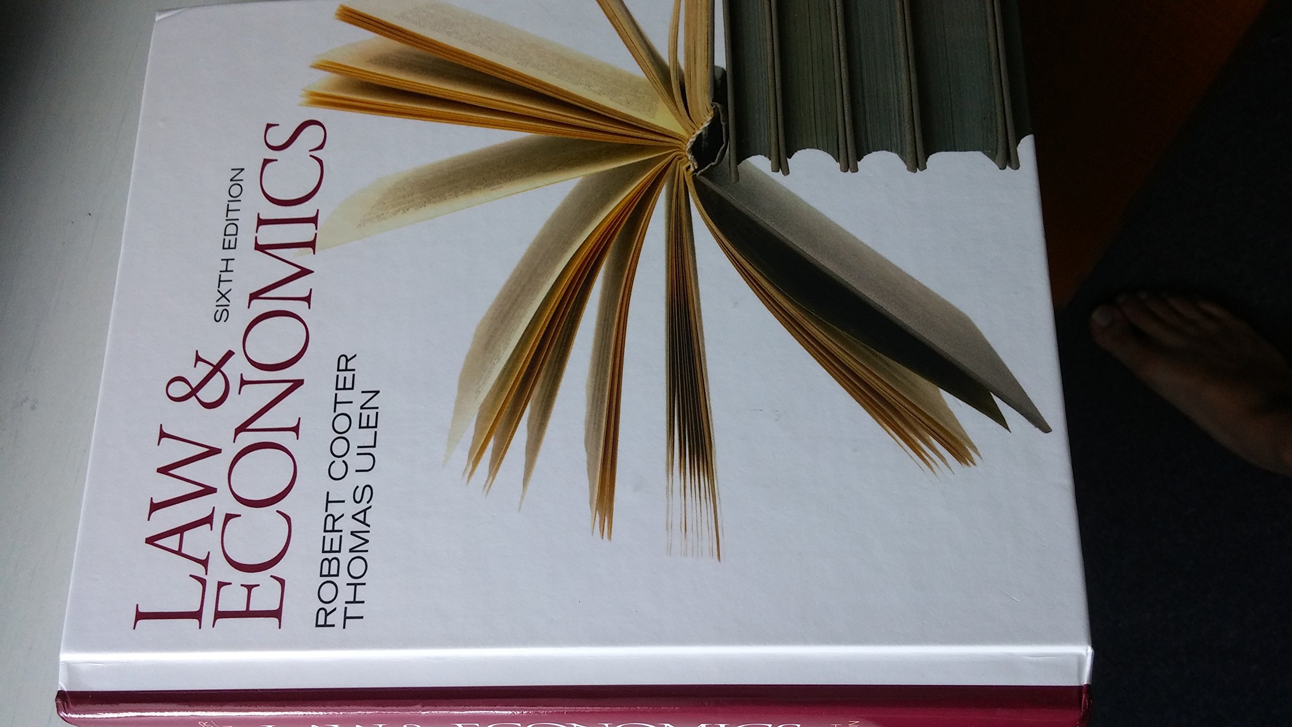 Law & Economics | Amazon.com.br
