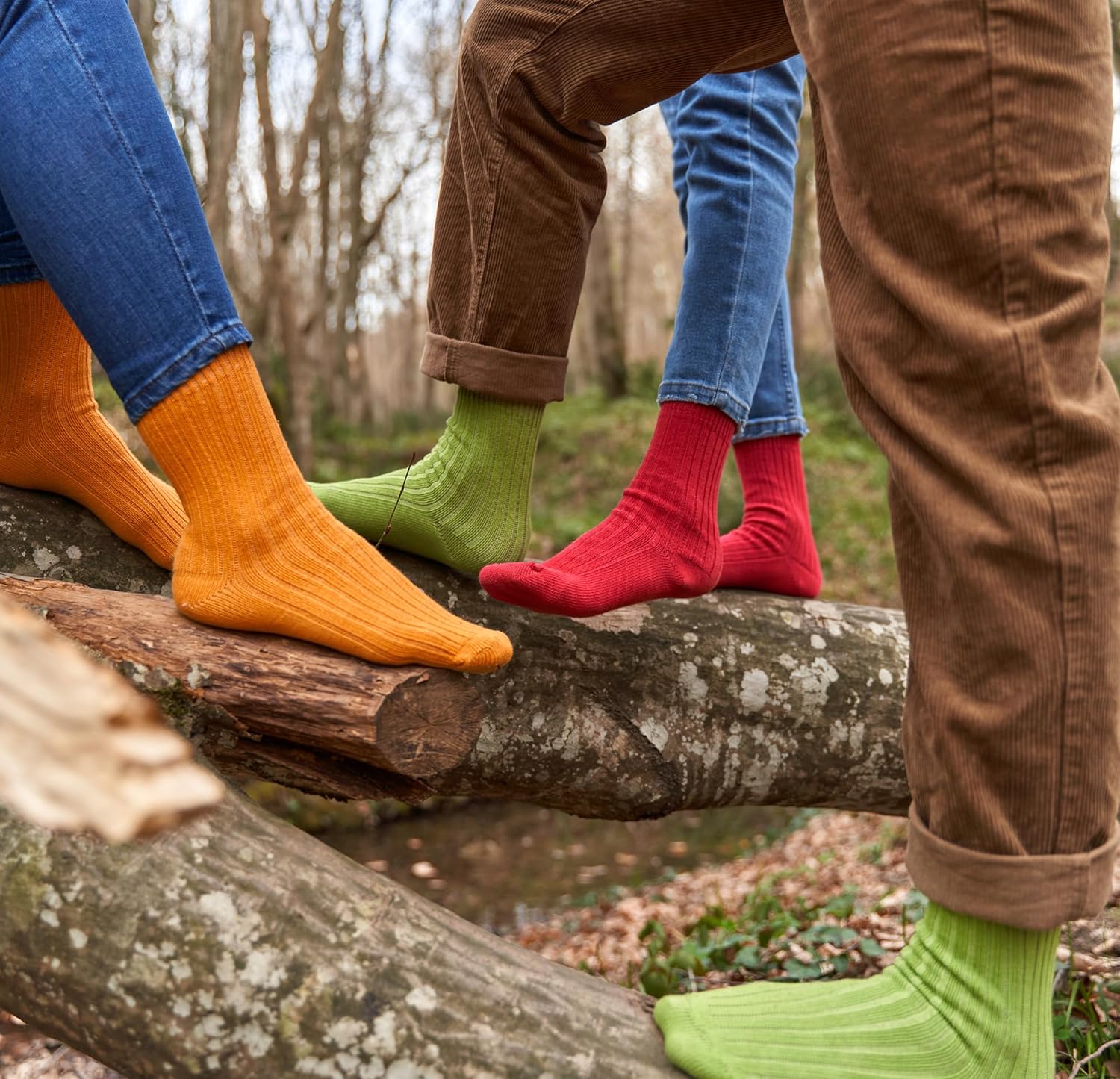 GoWith 4-5 Pairs Unisex Natural 97% Cotton Crew Socks, Pure Cotton Comfy Cozy Breathable Seamless Casual Socks for Men Women - Image 3