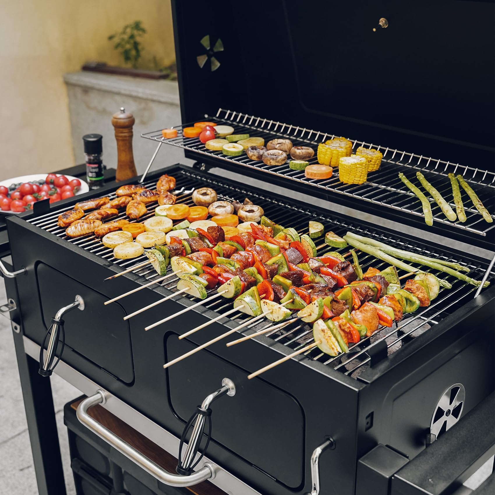 Onlyfire BBQ grill na węgiel drzewny, duży grill na węgiel drzewny z pokrywką, kółkami, ruszt do grillowania ze stali nierdzewnej, płyty osłonowe, regulowana szuflada na węgiel drzewny, wózek na