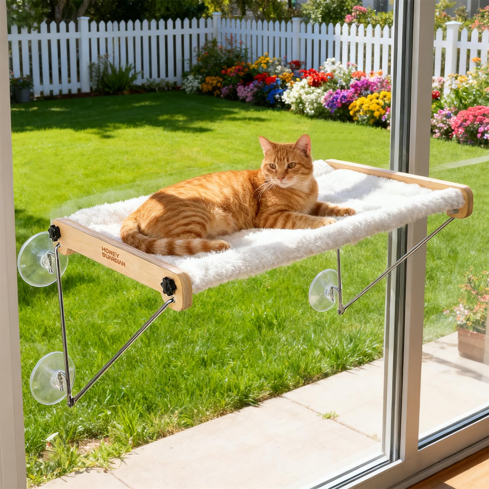 Honeyguaridan Cat Window Hammock, Window Cat Bed with 4 Strong Suction Cups, 18kg Weight Capacity, Easy Installation&Washable, Reversible for Year-Round Use, Cordless Design for Enhanced Safety