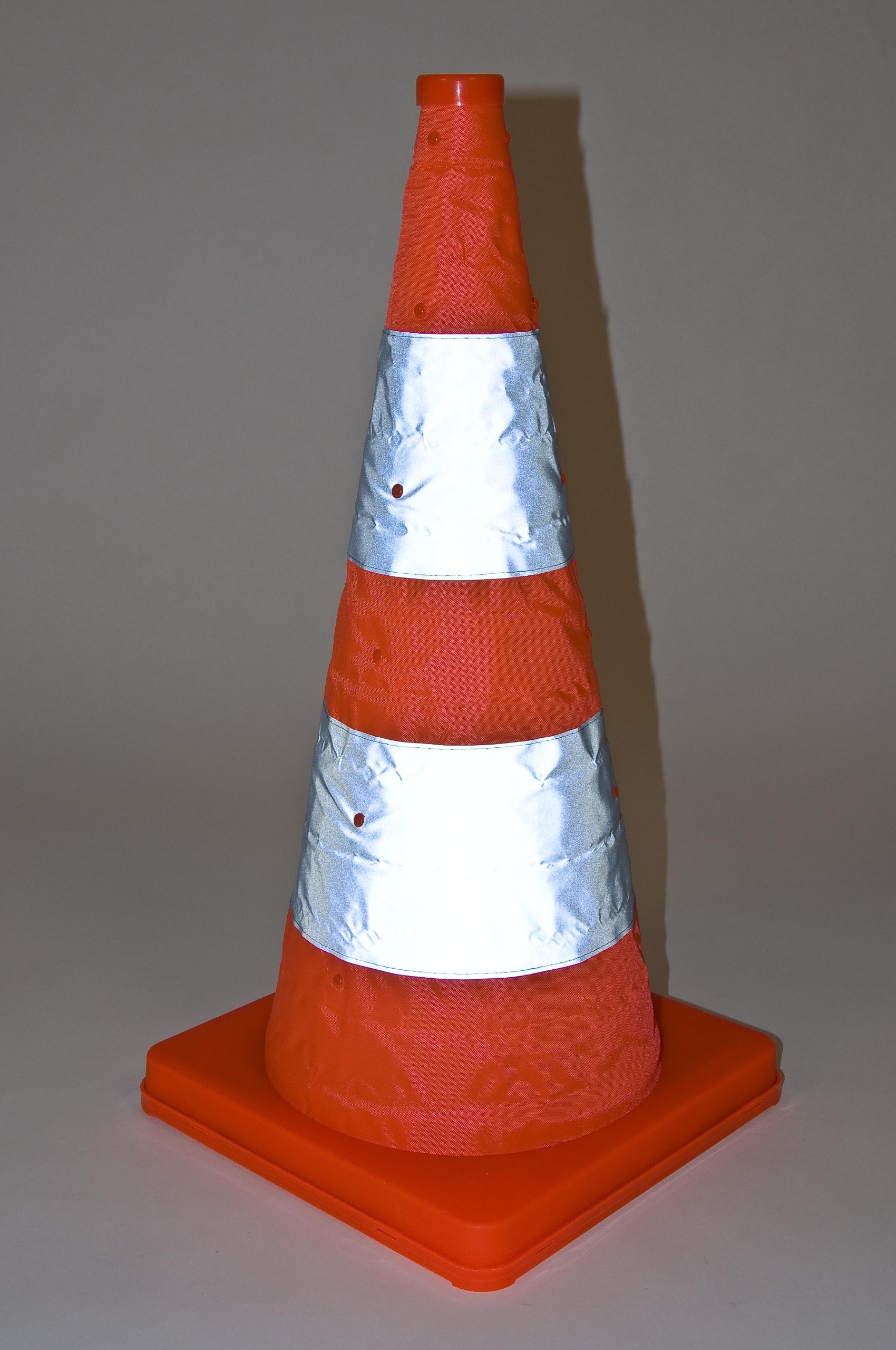 GmbH - Geschäftskunden - Faltleitkegel 60 Cm Mit LED Beleuchtung Und Retroreflektierender Leitkegel 6 Stueck
