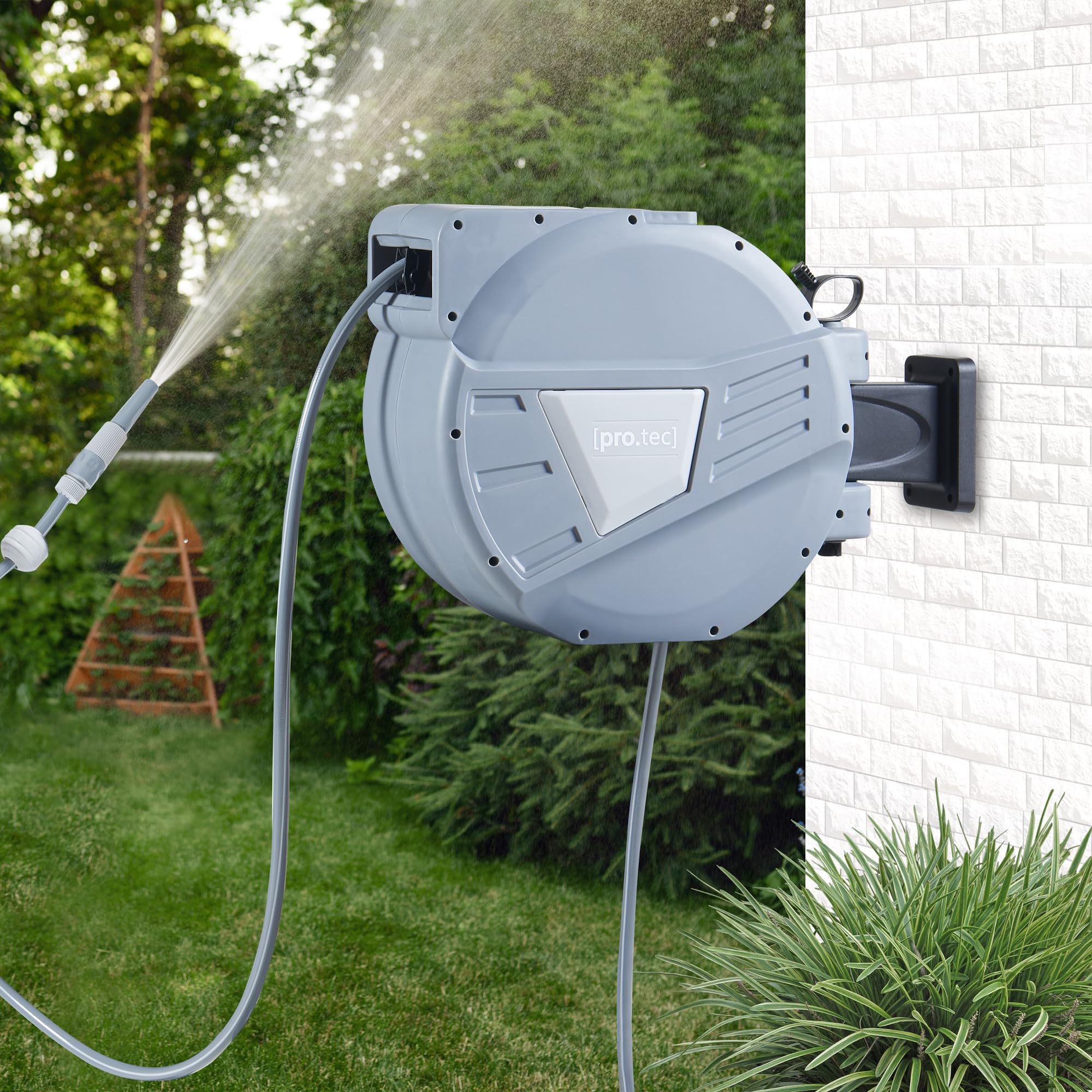 pro.tec Avvolgitubo da Giardino per Irrigazione Supporto da Parete Girevole con Tubo di Irrigazione da 30 m Ugello Spruzzatore Regolabile - Grigio