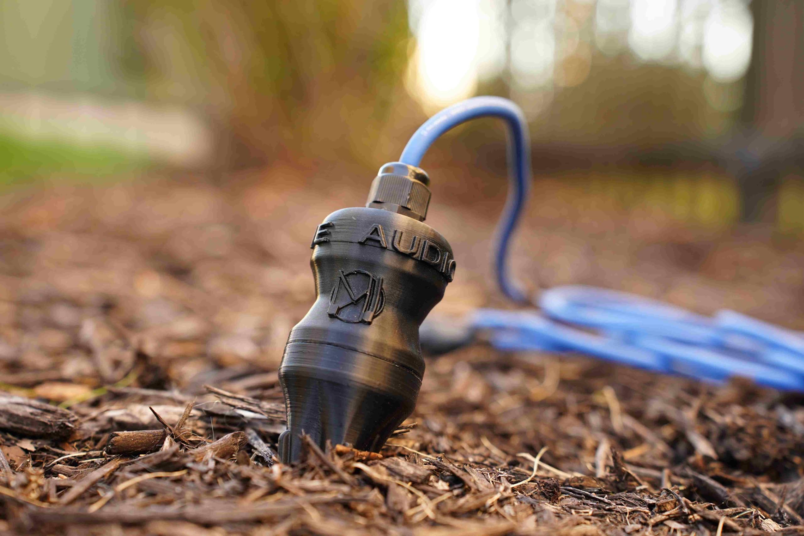 GEOPHONE/Micro Contact o niskiej częstotliwości, 3 metry (mikrofon niskiej częstotliwości, 5Hz, wibracje, kontakt) (XLR + akcesoria)