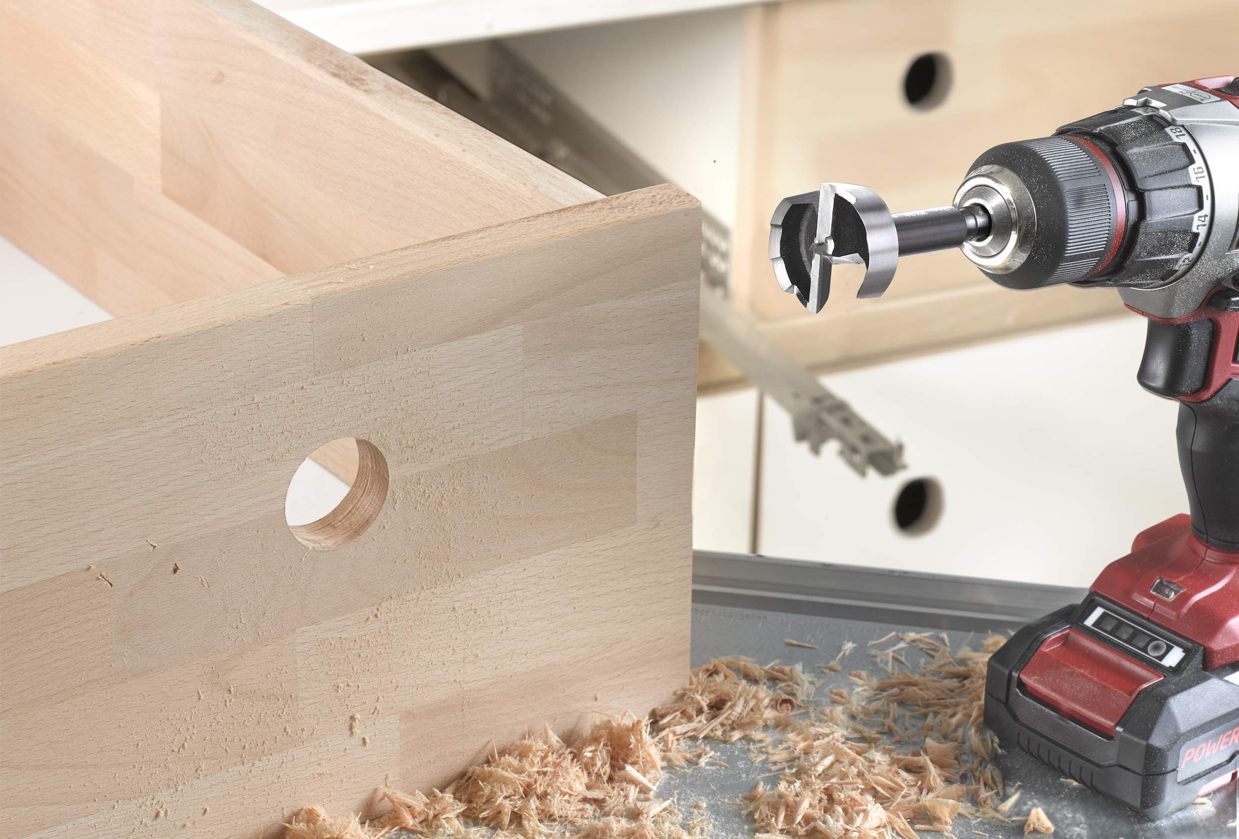 kwb SPEED Punta Forstner ø 60 mm in acciaio speciale temprato e rinvenuto con bordo dentellato preciso, punta centrale, taglienti affilati e temprati in modo ottimale e superficie lucidata