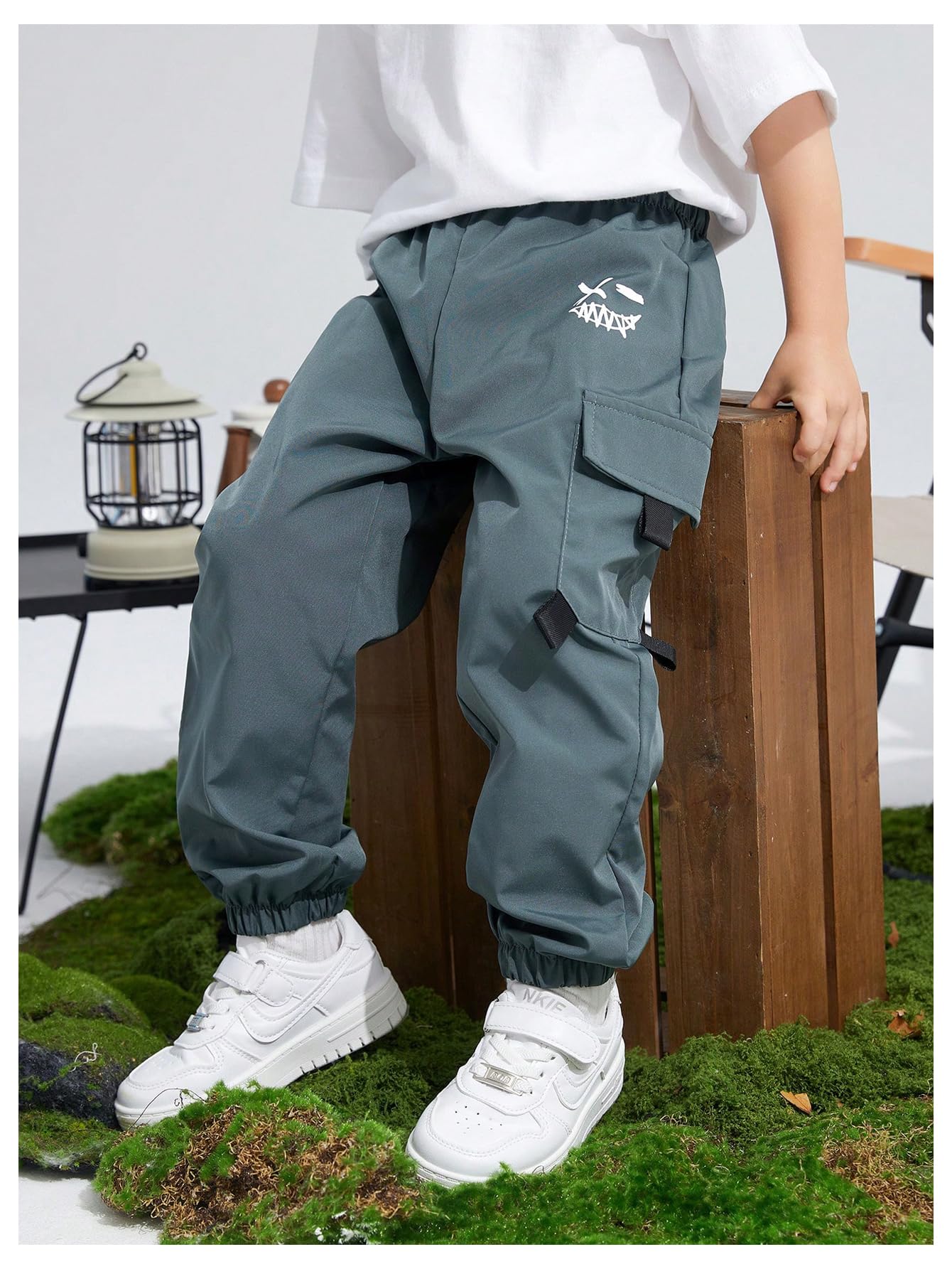 GORGLITTER Boy's Cargo Pants Smiley Face Graphic Casua Workout Sports Trousers Blue 8Y